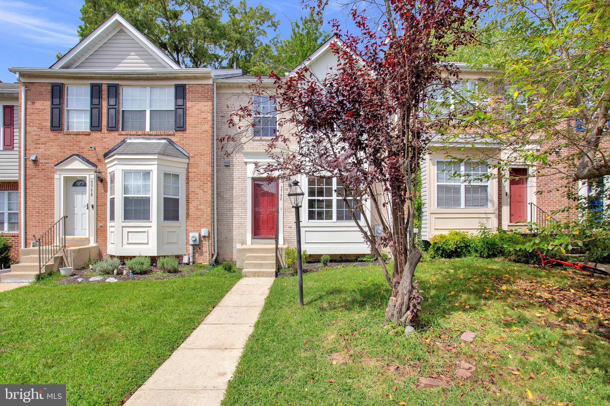 SOUTH HAMPTON - Residential