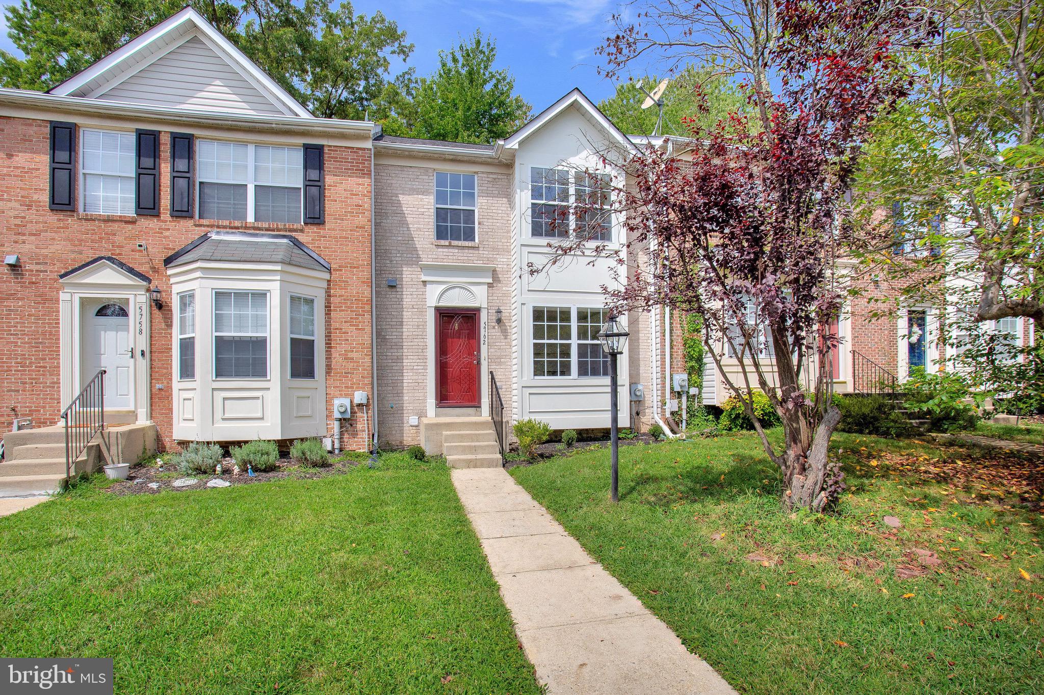 SOUTH HAMPTON - Residential