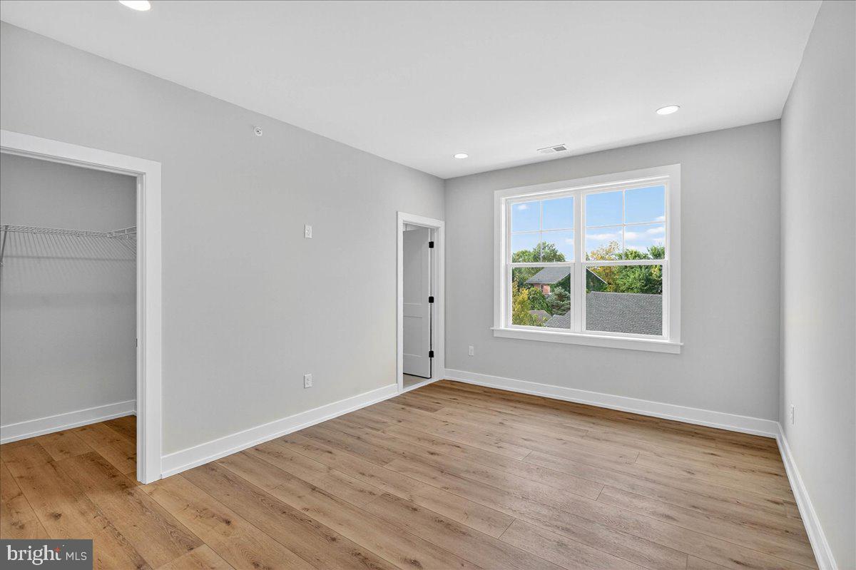 LEDERACH VILLAGE - Residential Lease