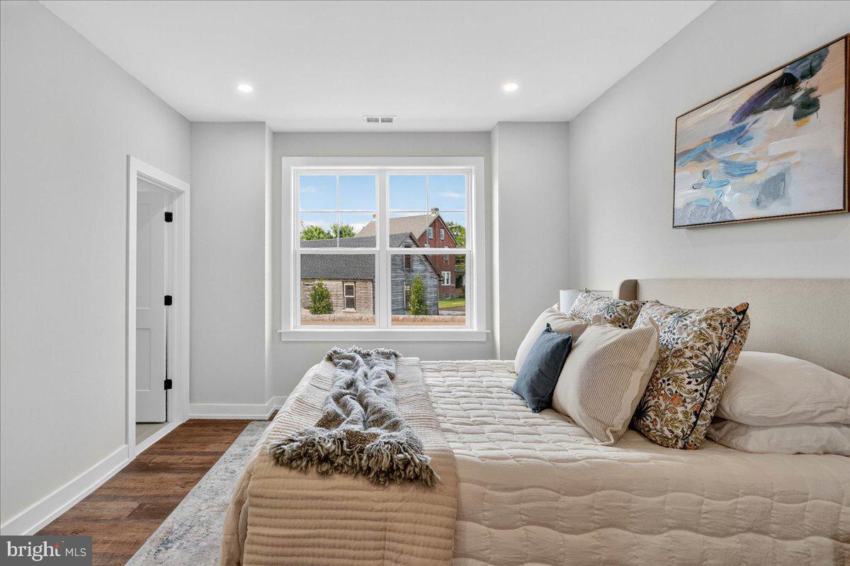 LEDERACH VILLAGE - Residential Lease