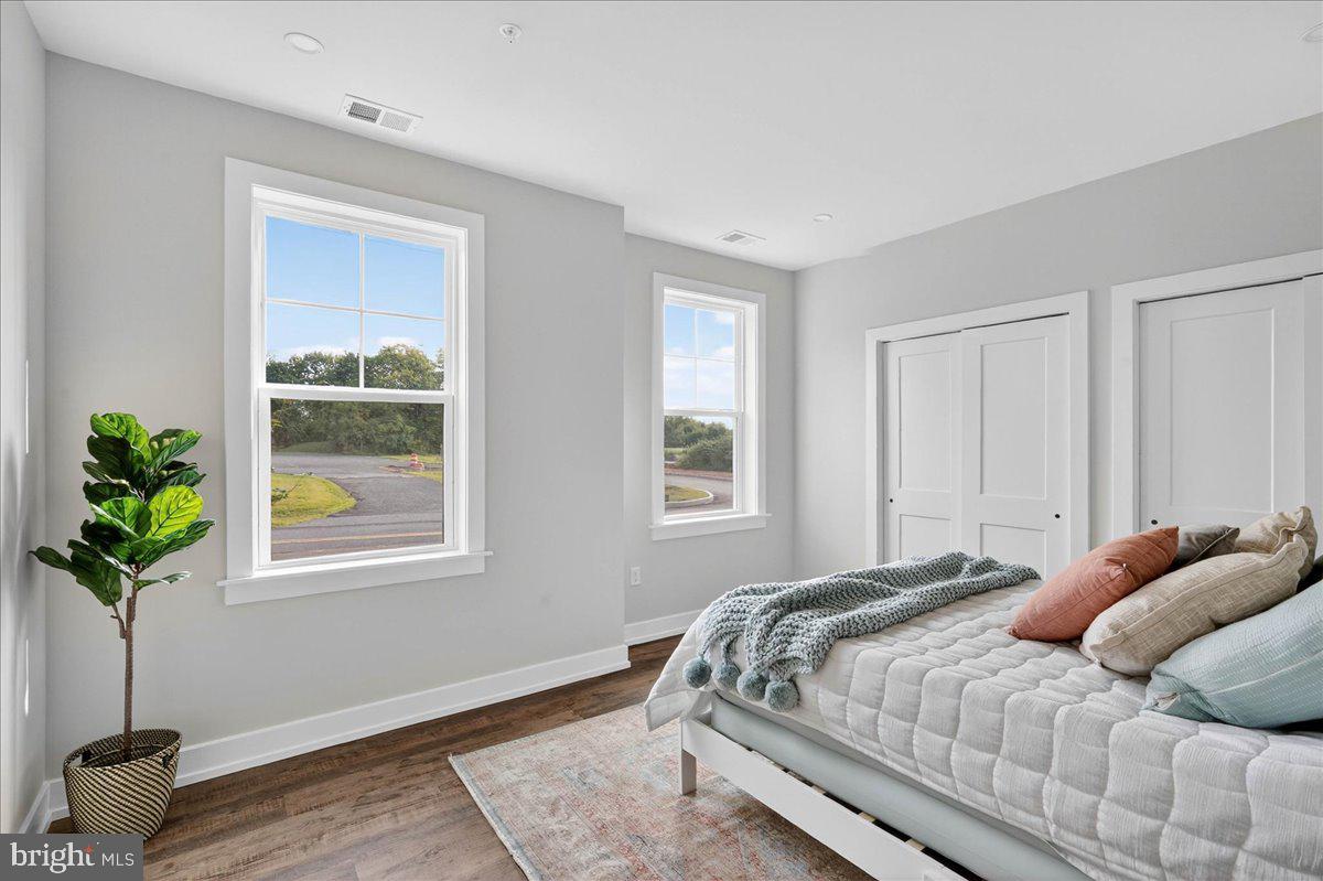 LEDERACH VILLAGE - Residential Lease