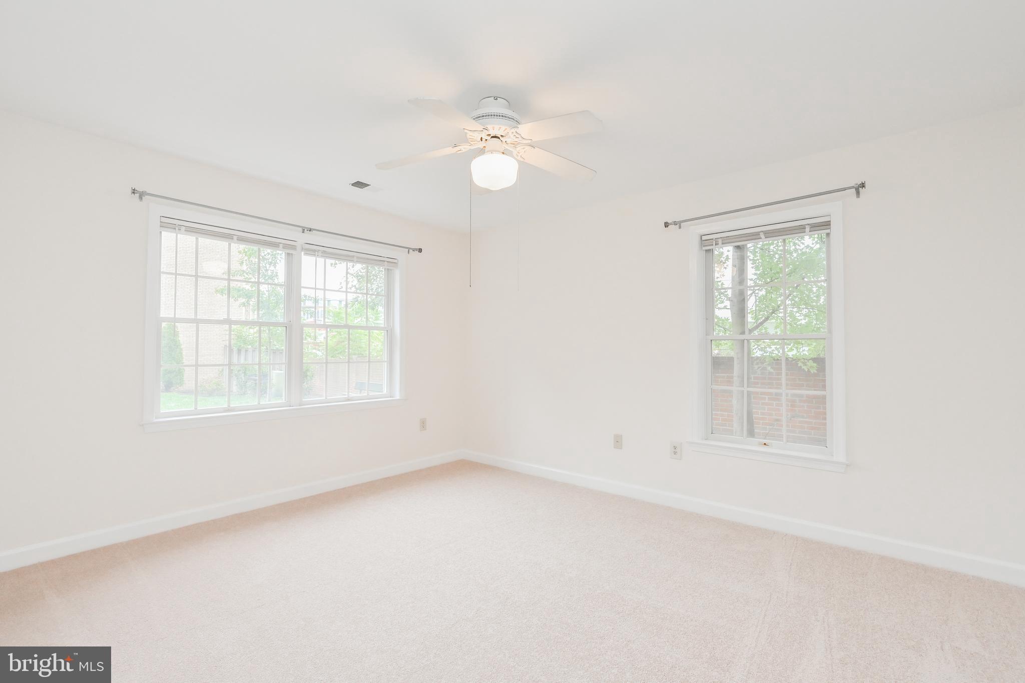 FALLS STATION - Residential Lease