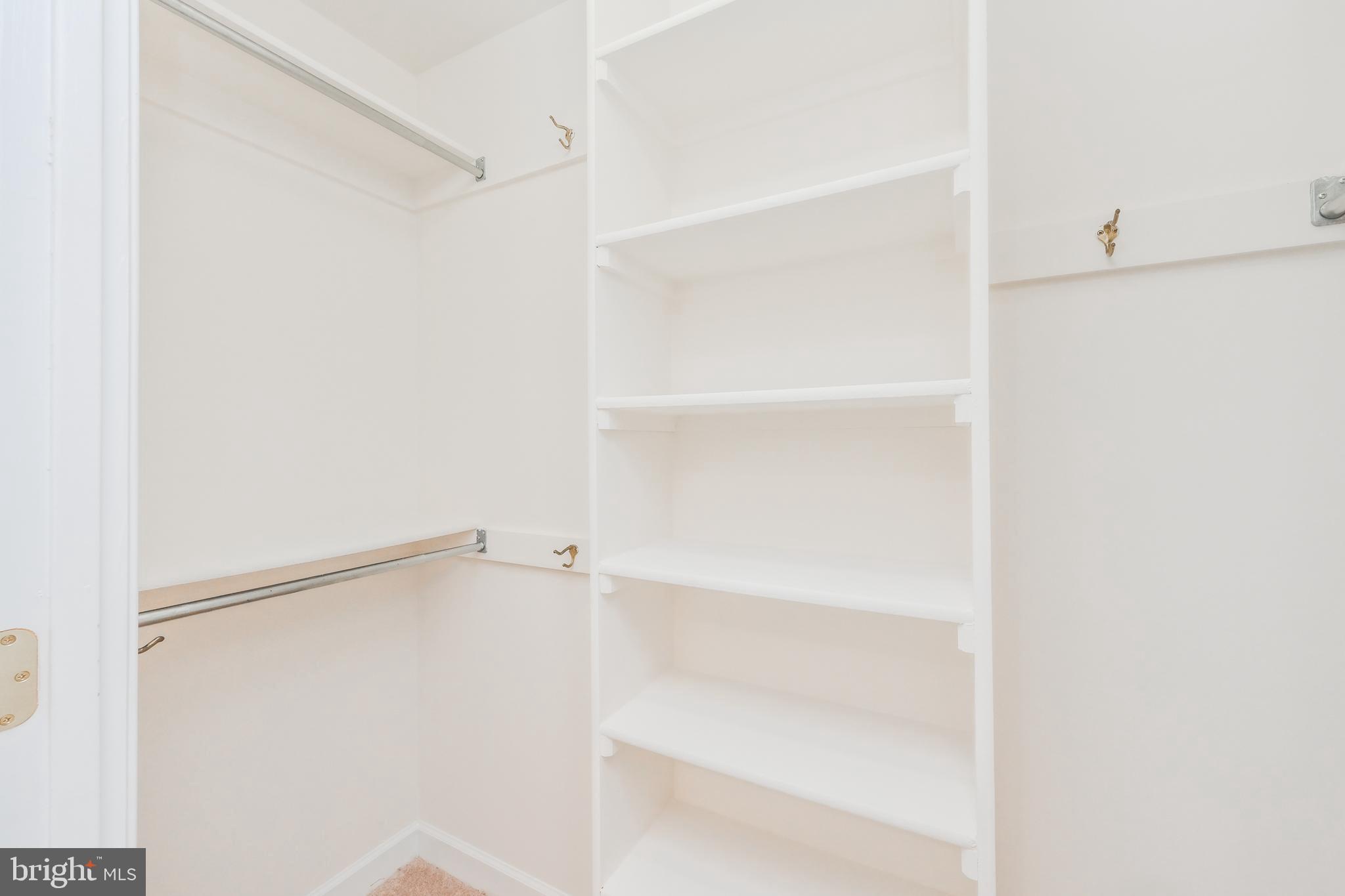 FALLS STATION - Residential Lease