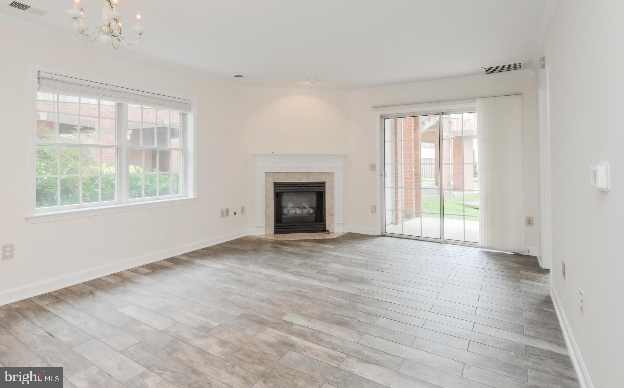 FALLS STATION - Residential Lease