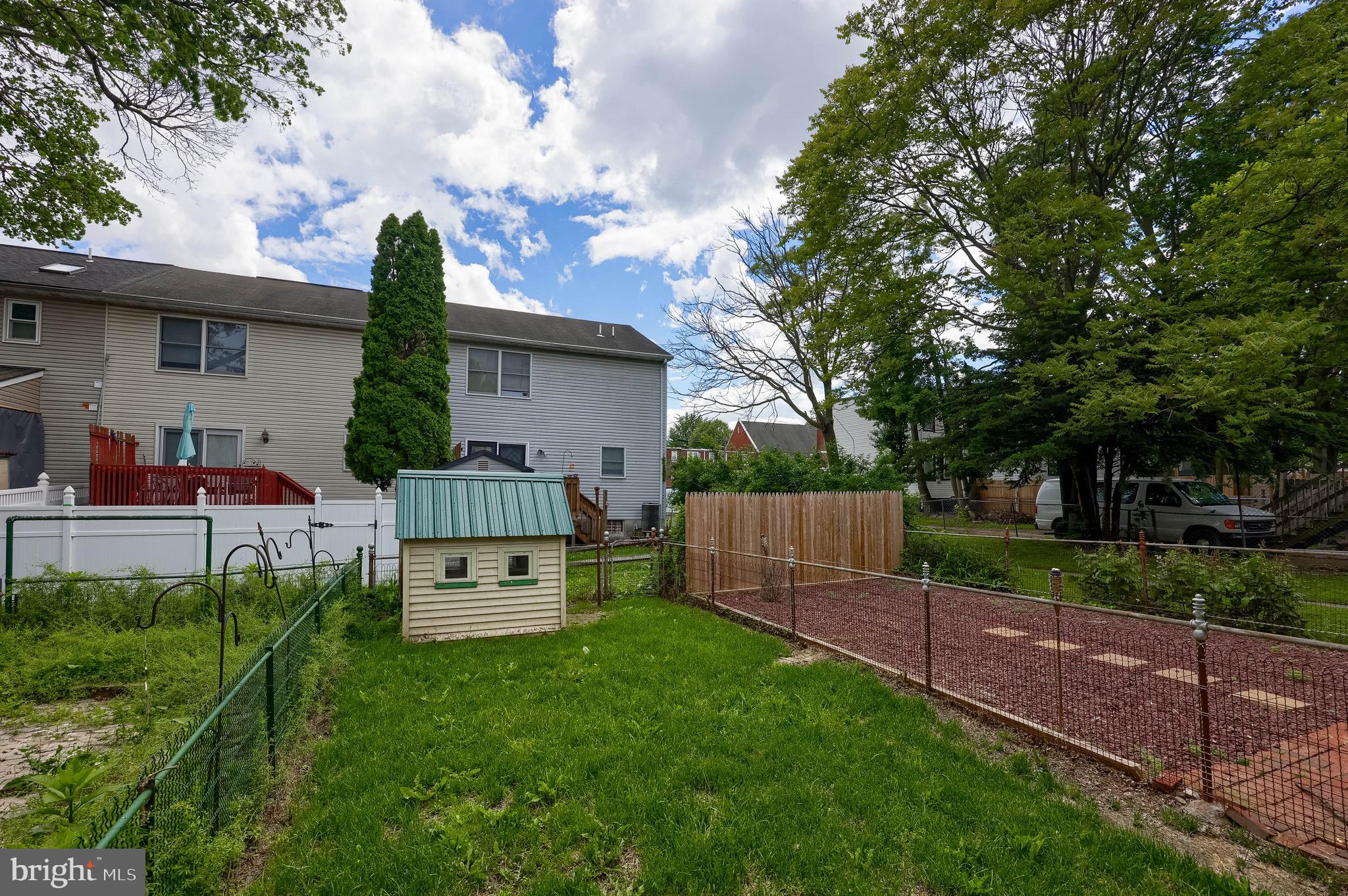 LANCASTER - Residential