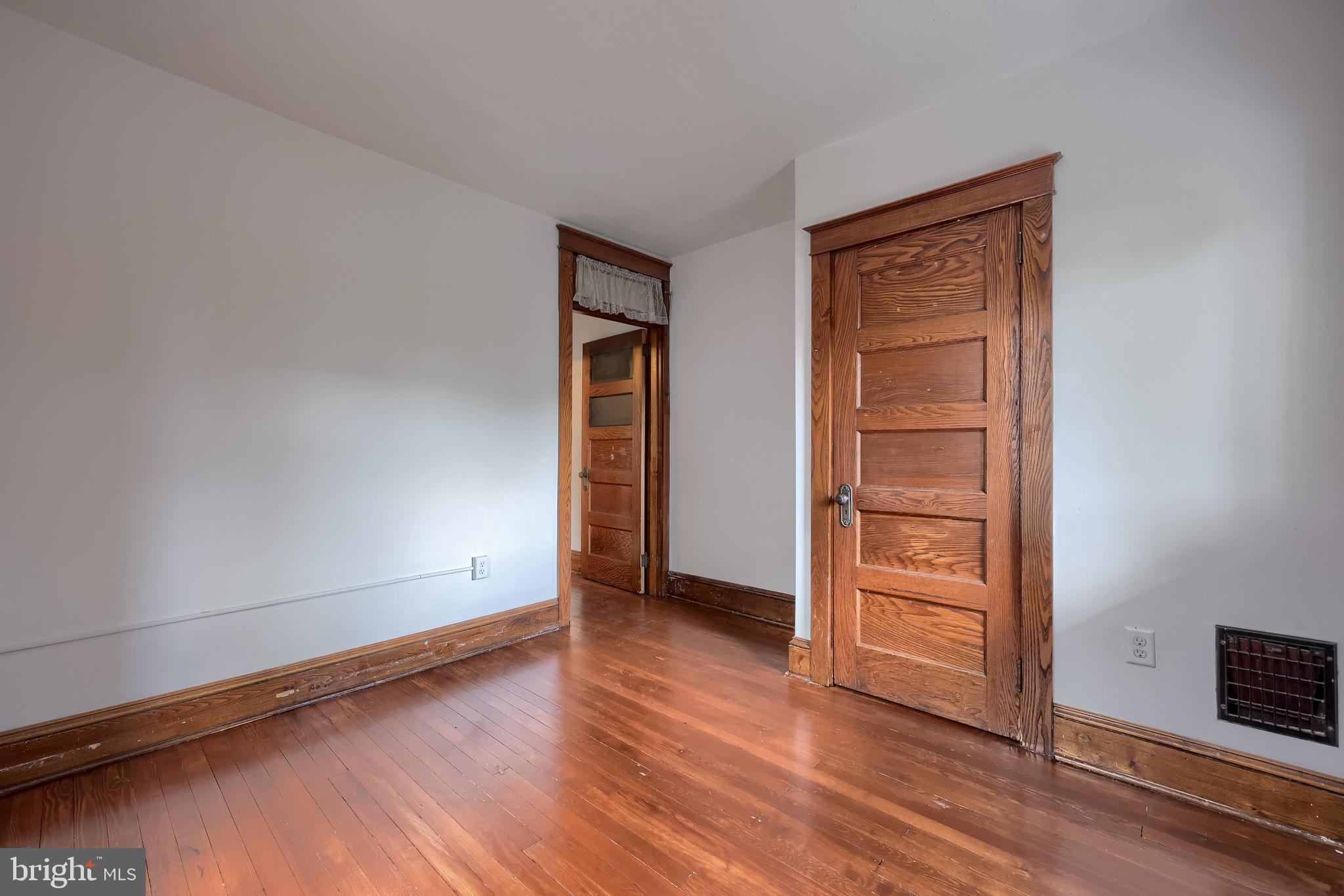 LANCASTER - Residential