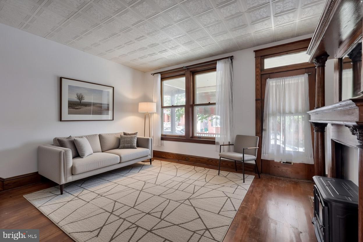 LANCASTER - Residential