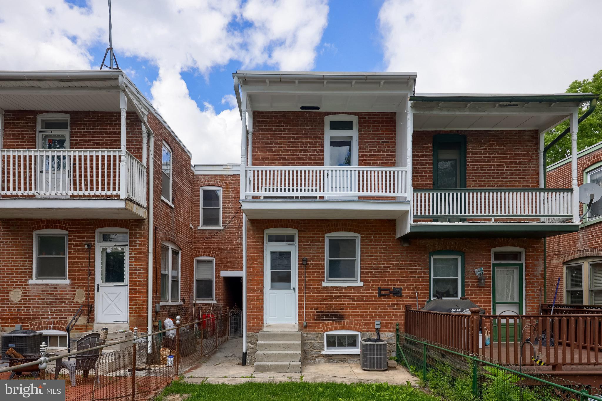 LANCASTER - Residential