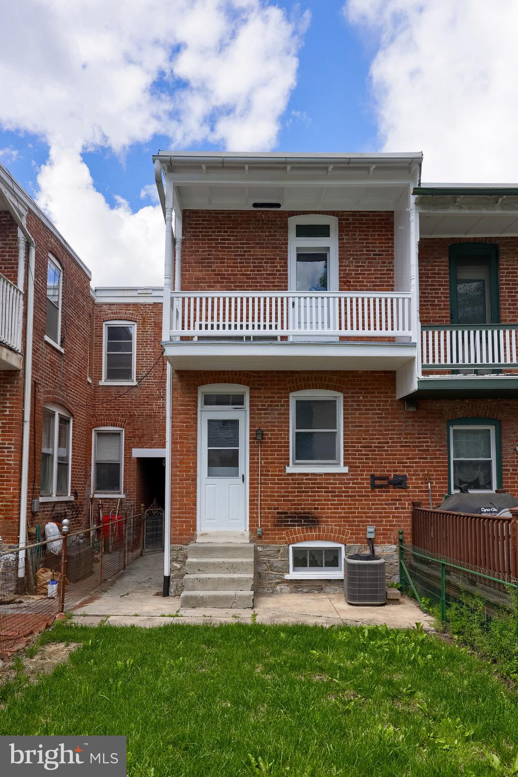 LANCASTER - Residential