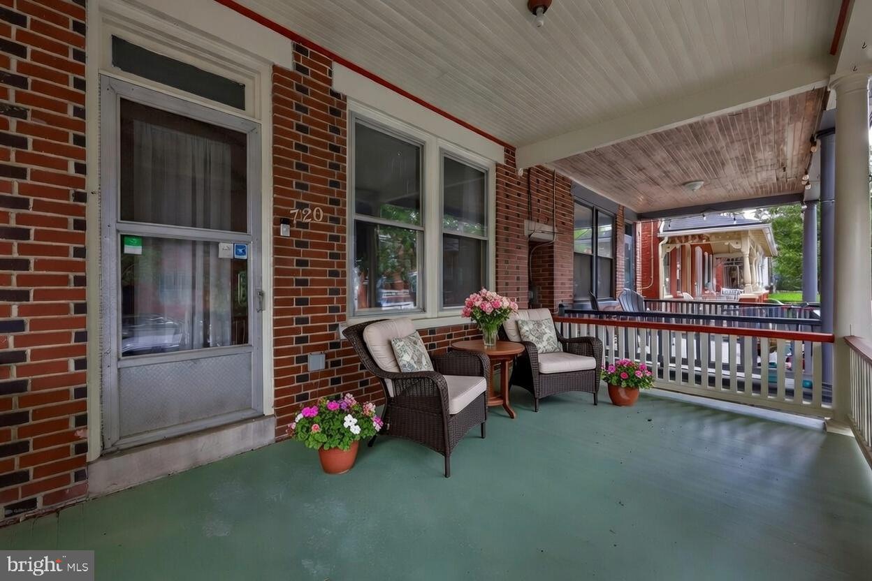 LANCASTER - Residential