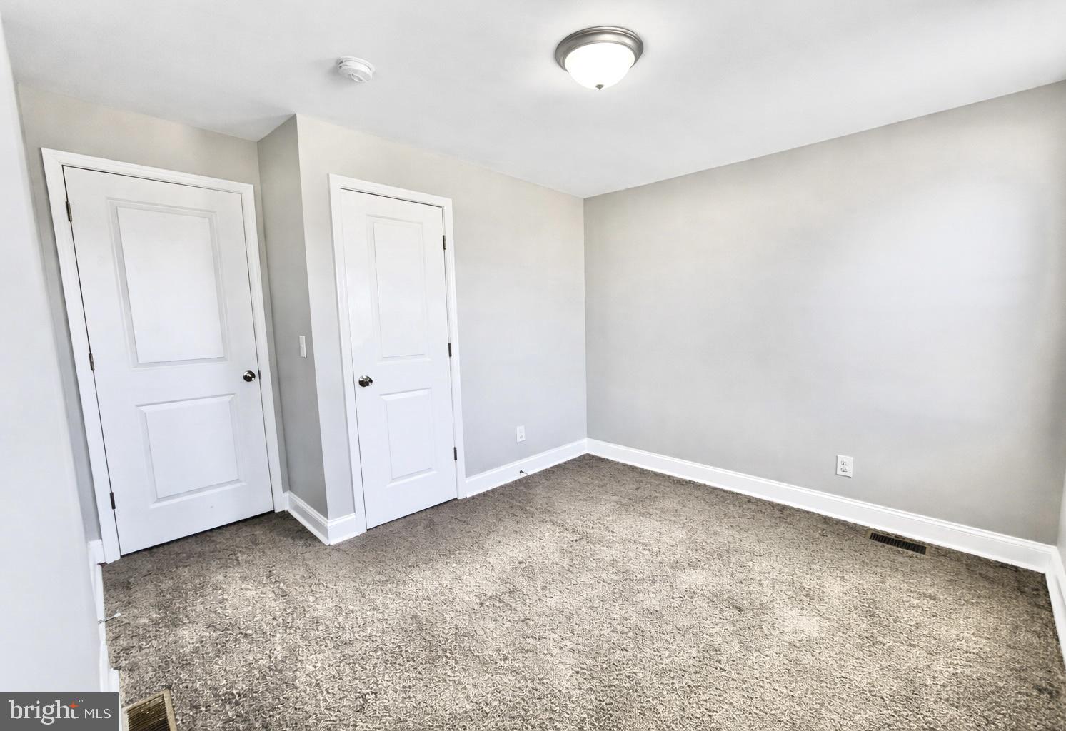 CALVERTON HEIGHTS - Residential