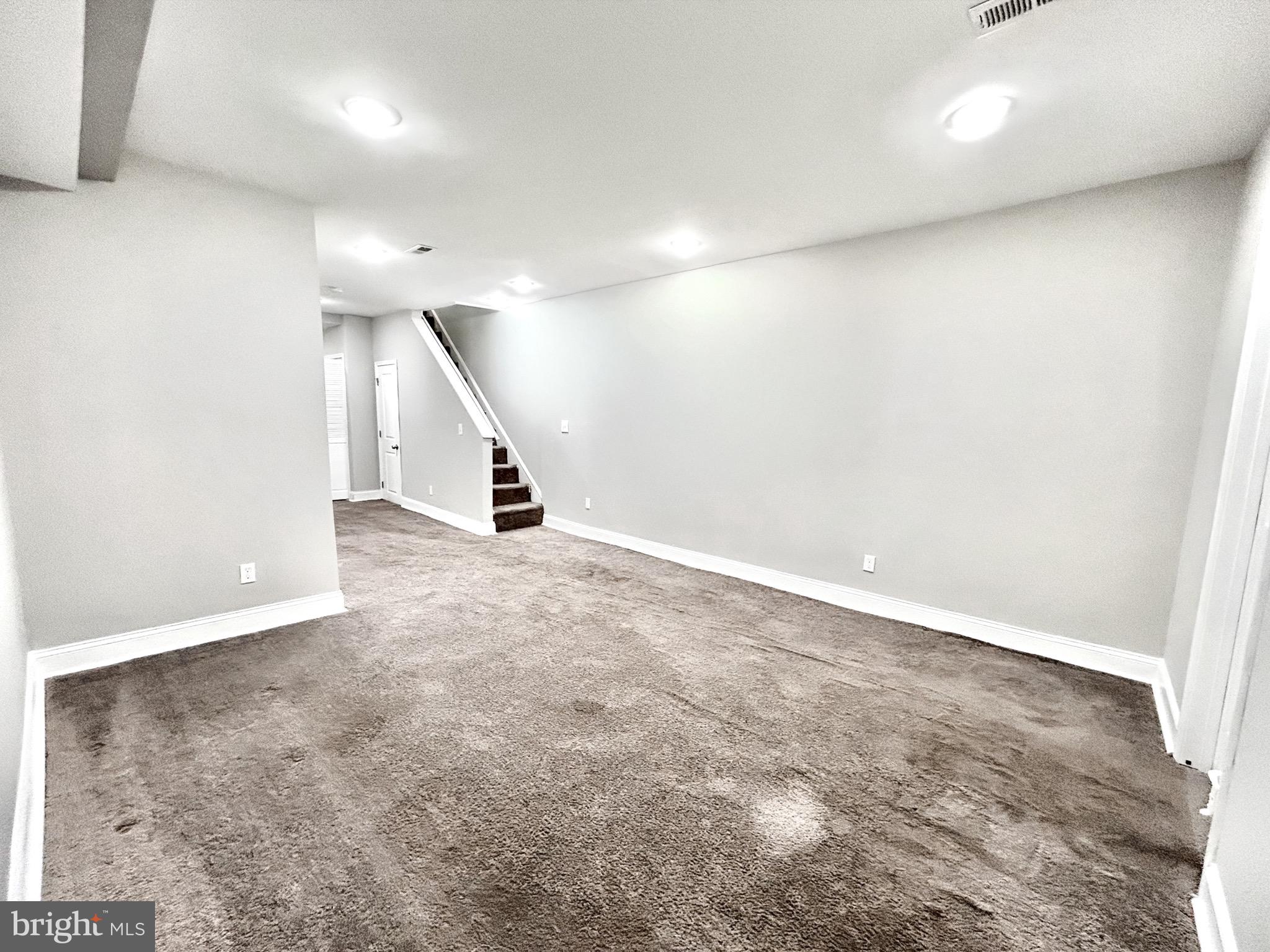 CALVERTON HEIGHTS - Residential