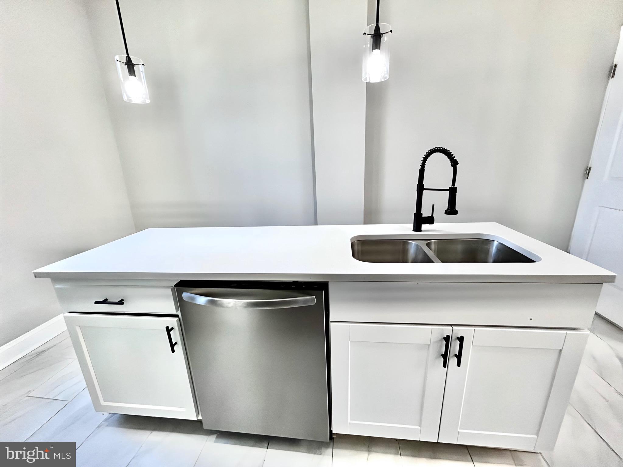 CALVERTON HEIGHTS - Residential