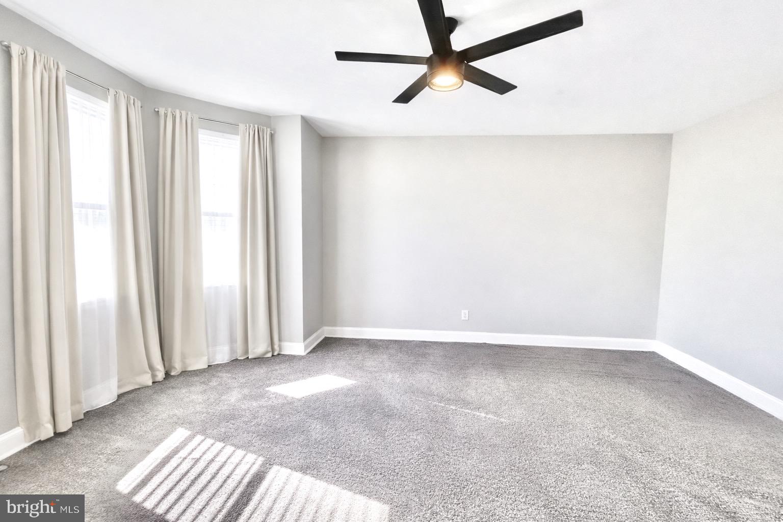 CALVERTON HEIGHTS - Residential