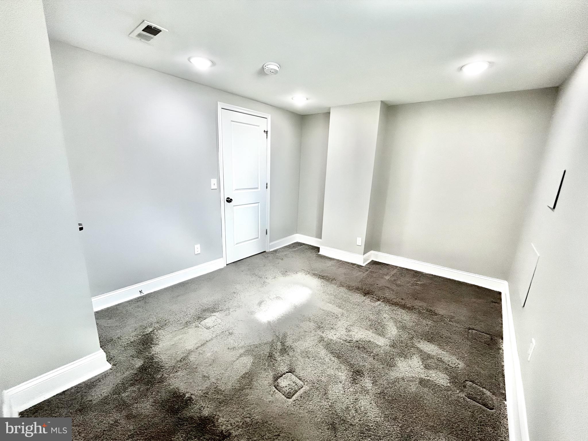 CALVERTON HEIGHTS - Residential