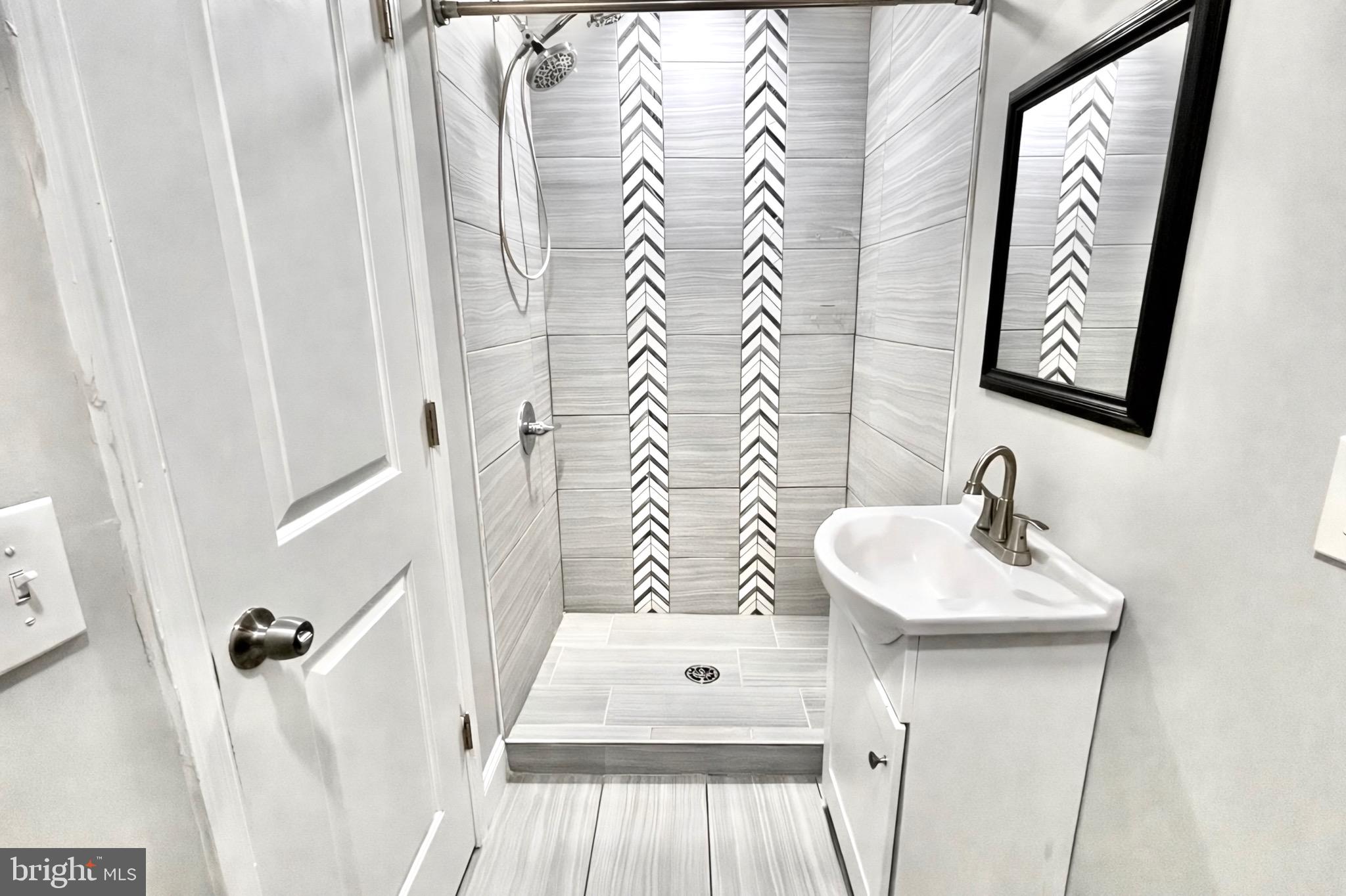 CALVERTON HEIGHTS - Residential