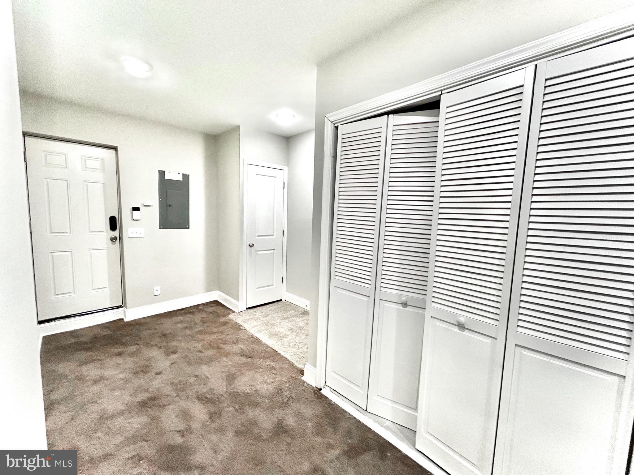 CALVERTON HEIGHTS - Residential