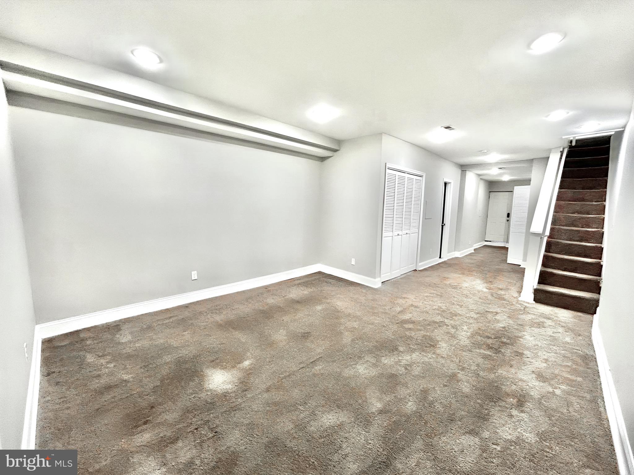 CALVERTON HEIGHTS - Residential