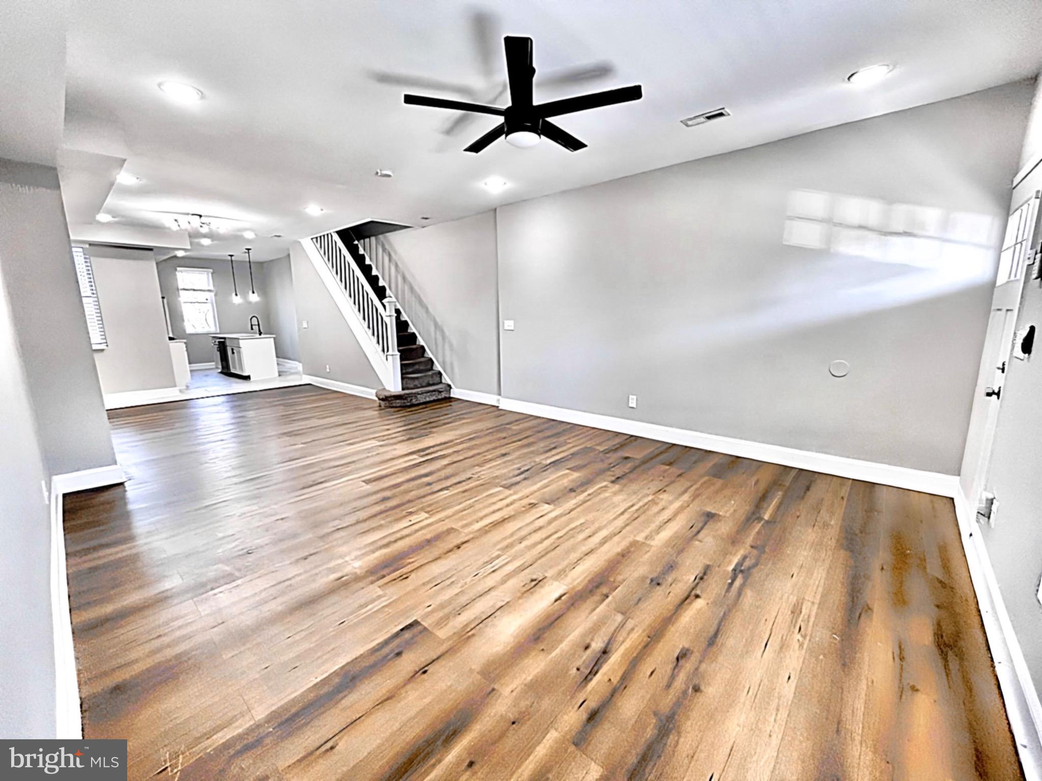 CALVERTON HEIGHTS - Residential