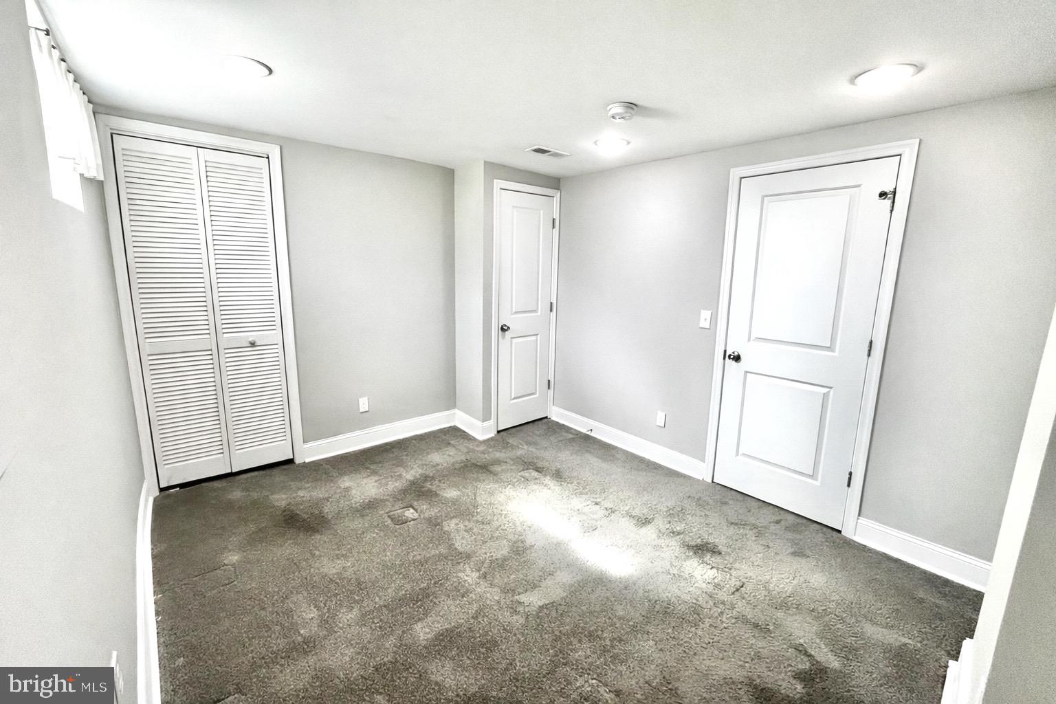 CALVERTON HEIGHTS - Residential