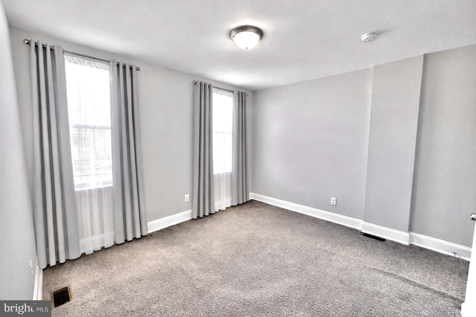 CALVERTON HEIGHTS - Residential