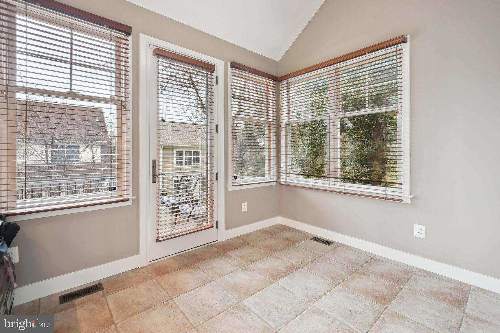 GLENBROOK VILLAGE - Residential Lease