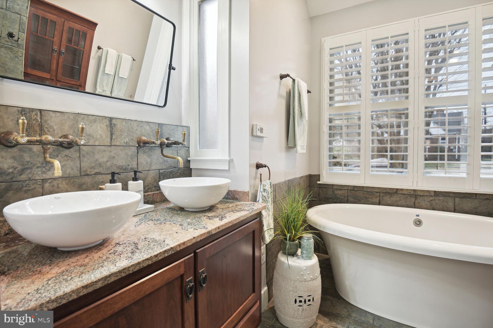 GLENBROOK VILLAGE - Residential Lease