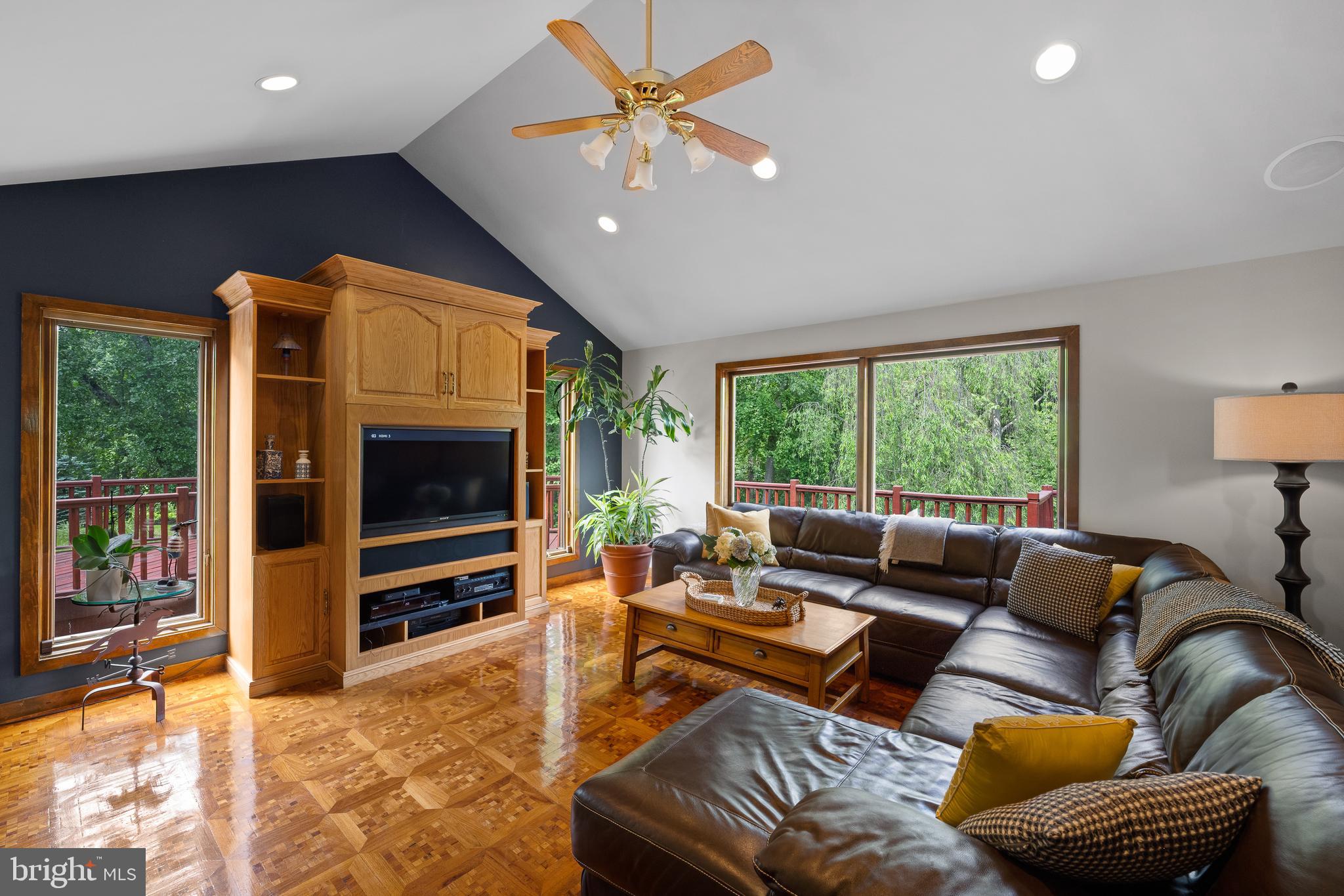 SPRINGTON ESTATES - Residential