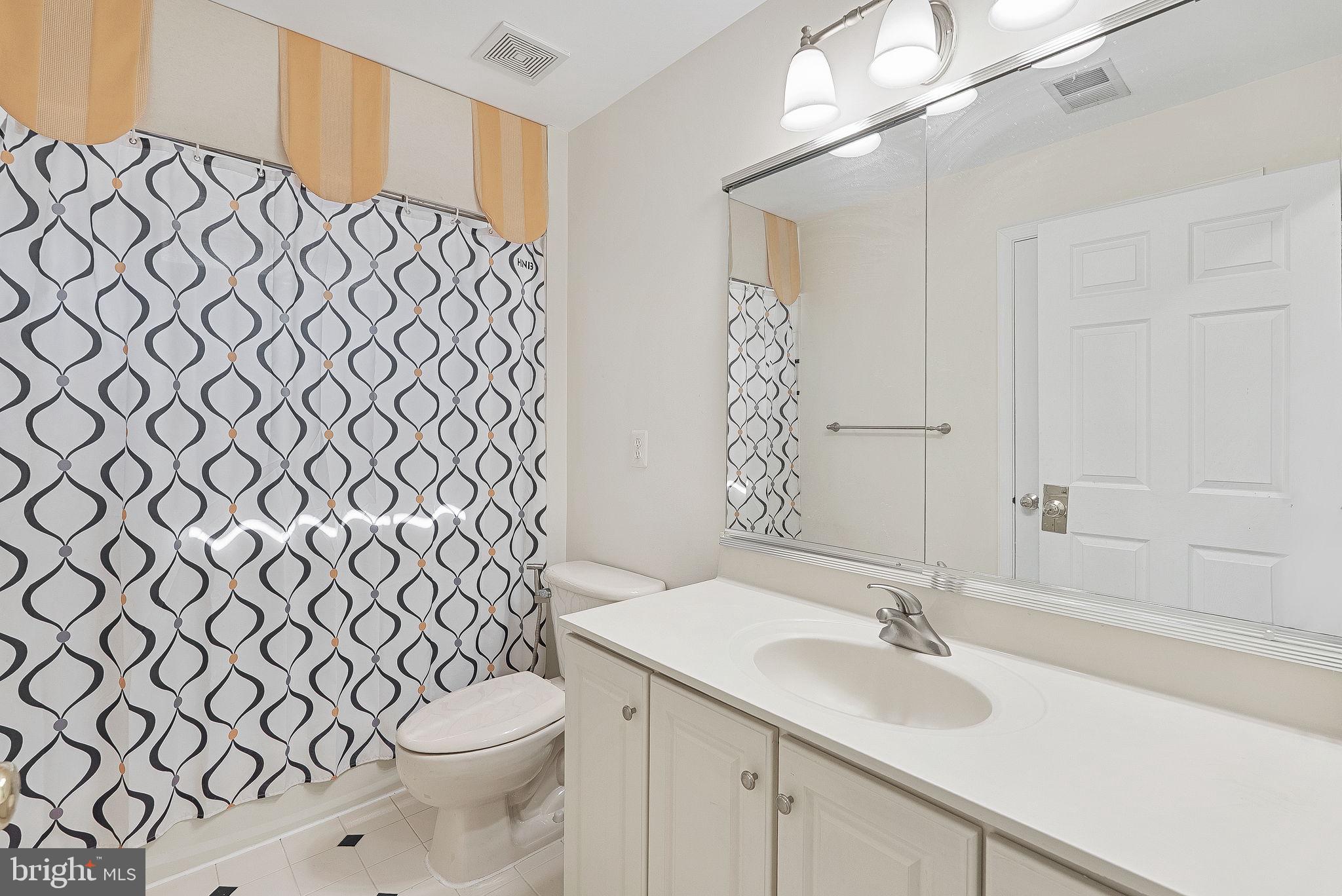 SOUTH RIDING - Residential Lease