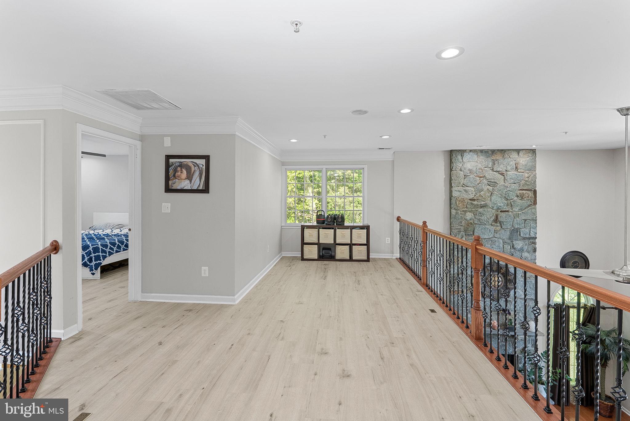 SOUTH RIDING - Residential Lease