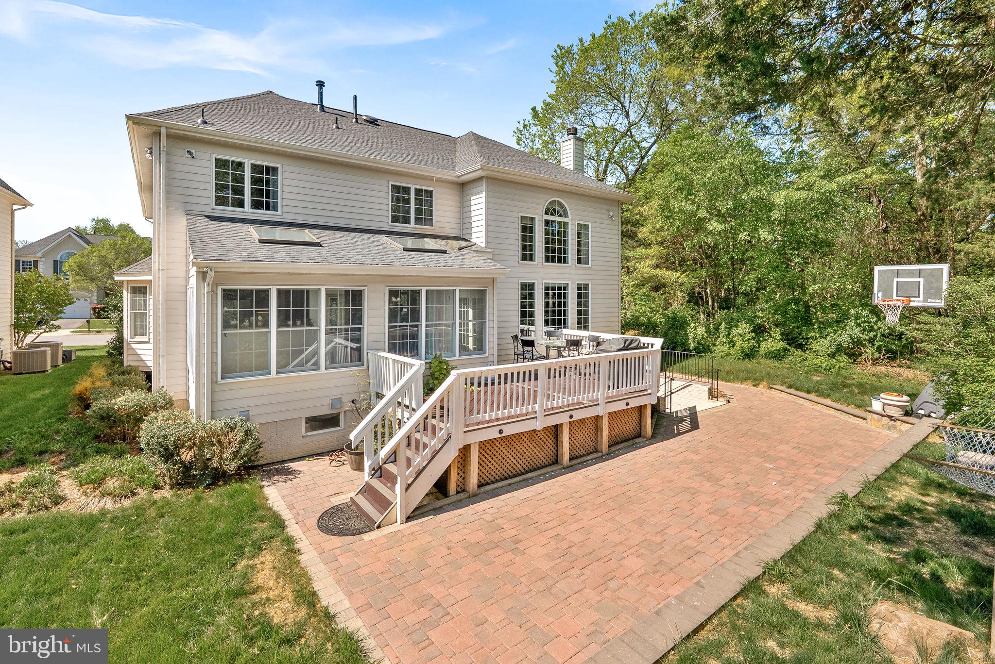 SOUTH RIDING - Residential Lease