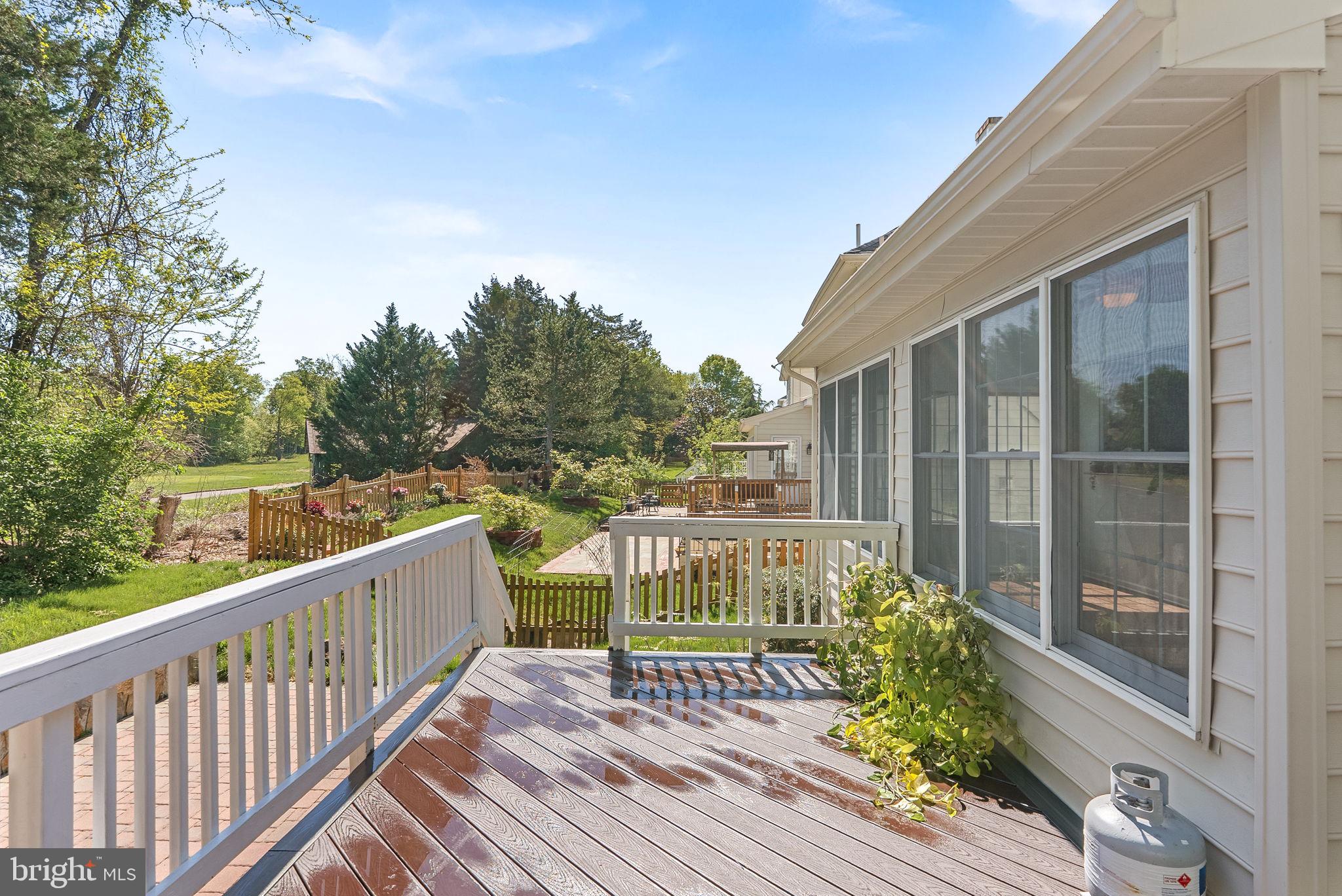 SOUTH RIDING - Residential Lease