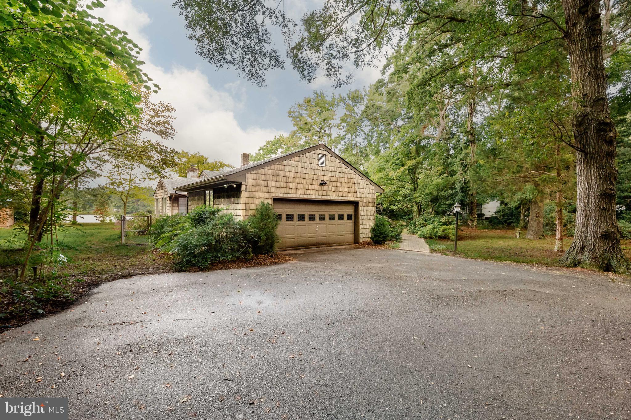 8000 PINTAIL DRIVE