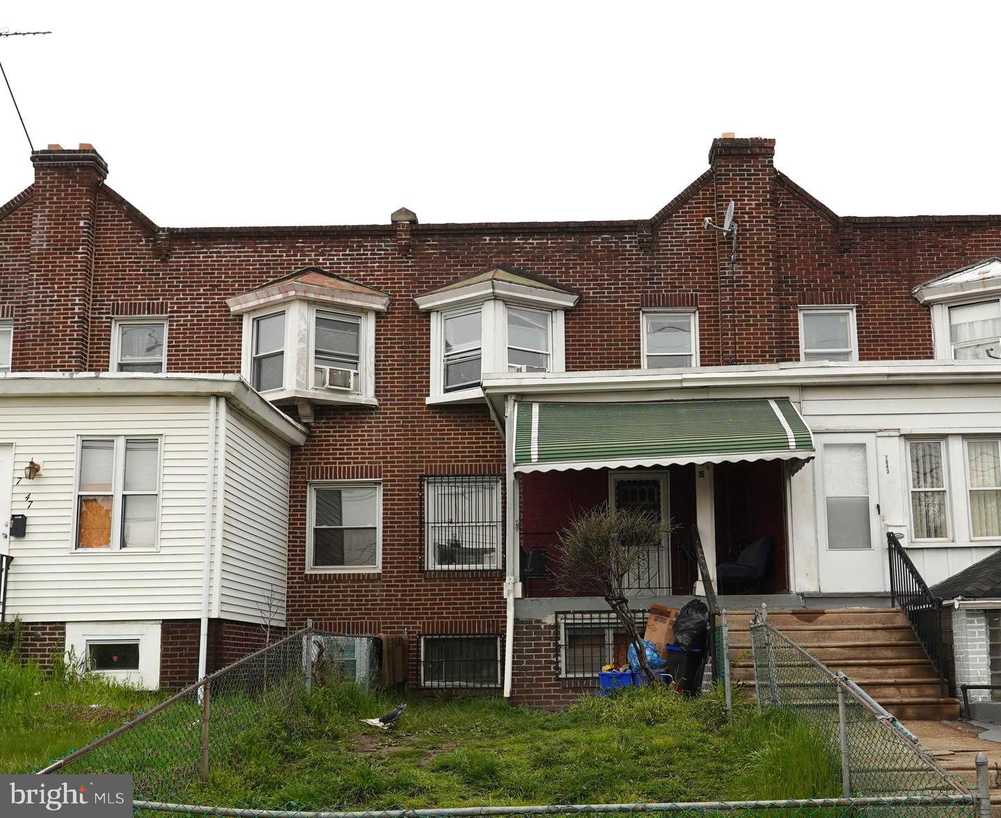 Fantastic Opportunity at 7045 Elmwood Ave – Ideal for Investors & First-Time Homebuyers!
Looking for a property with great potential? 7045 Elmwood Ave offers an excellent opportunity for both investors and first-time homebuyers! This spacious home is perfect for anyone seeking comfort, convenience, and room to grow.
Key Features:
3 Bedrooms & 1.5 Baths: Ideal for a growing family or anyone in need of extra space.
Walk-Out Basement: Adds valuable extra functionality and potential for customization—perfect for a home office, extra living space, or storage.
Many Upgrades: Modern finishes and thoughtful improvements throughout the home, ensuring you enjoy comfort and style from day one.
Convenient Location: Situated close to major thoroughfares and local amenities, providing easy access to everything you need, including shopping, dining, and entertainment.
Located in the desirable Elmwood Park neighborhood, this home is a great option for a variety of buyers looking for a solid property in a well-connected area.
Call today to schedule your personal tour and get all the answers to any questions you may have!
