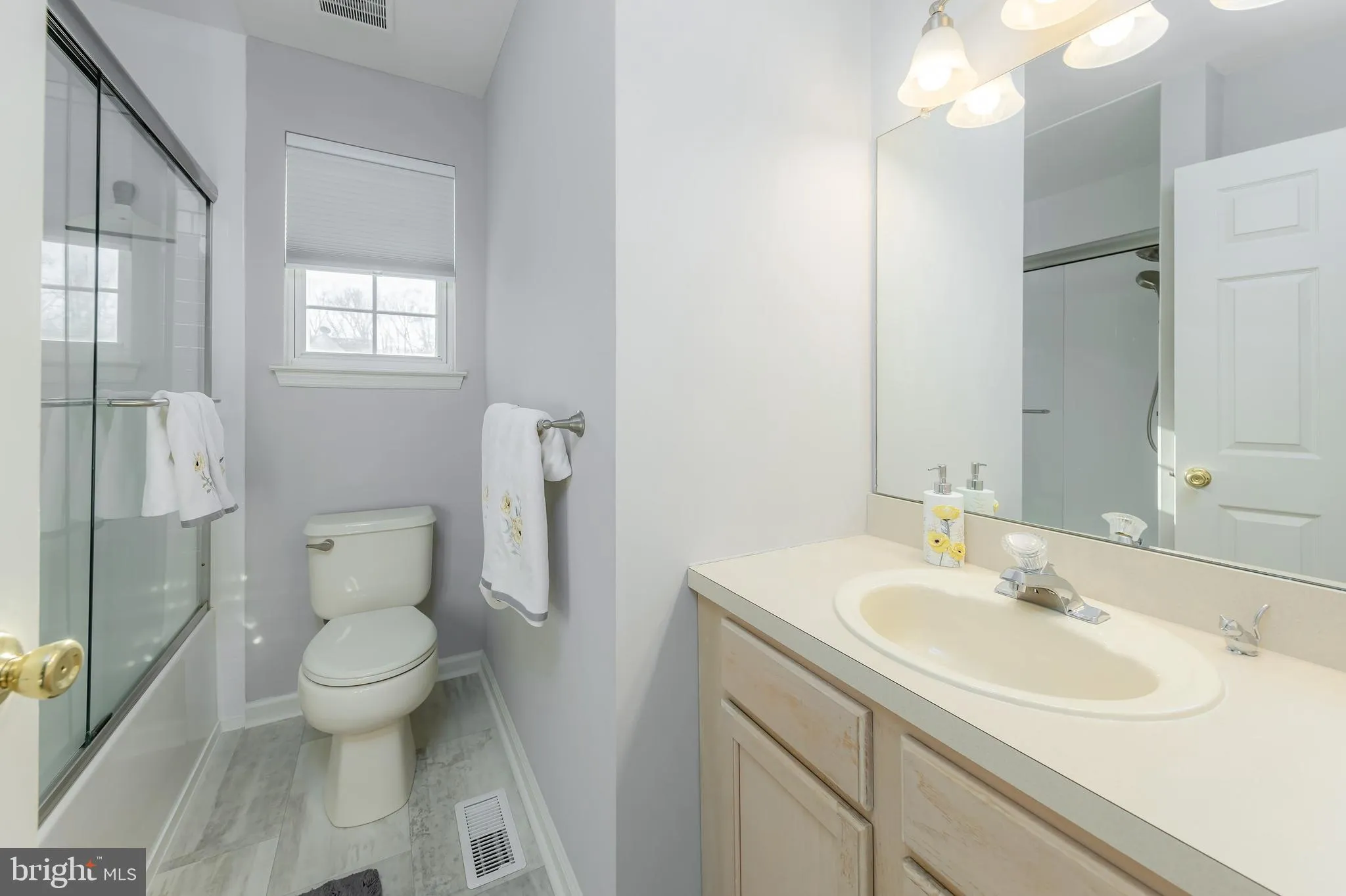 Williamstown, New Jersey 08094, United States, 4 Bedrooms Bedrooms, ,3 BathroomsBathrooms,Residential,Pending,24102