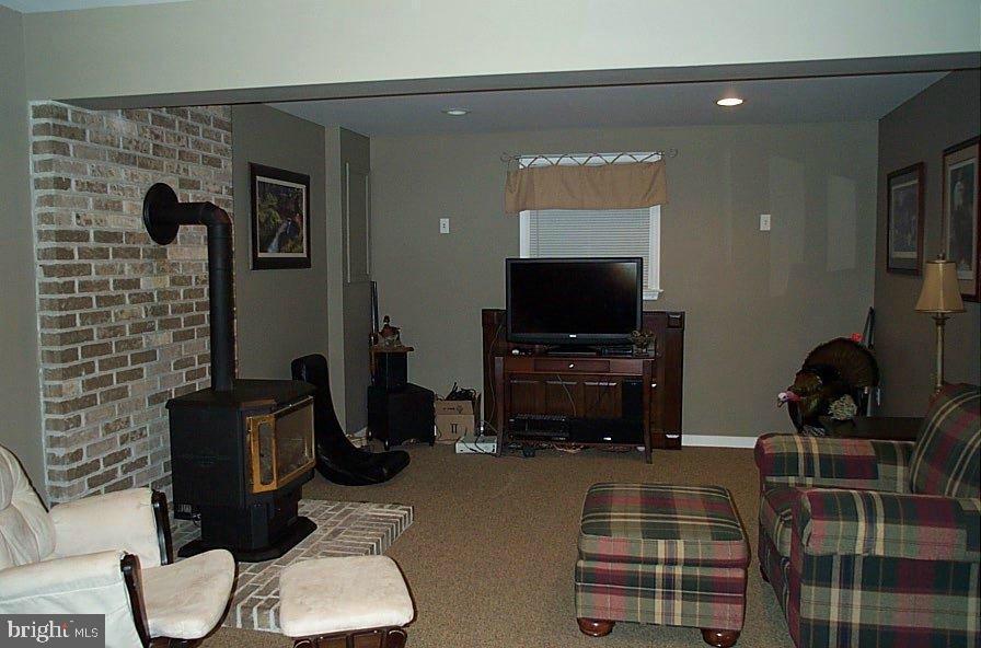 CLAY MANOR - Residential