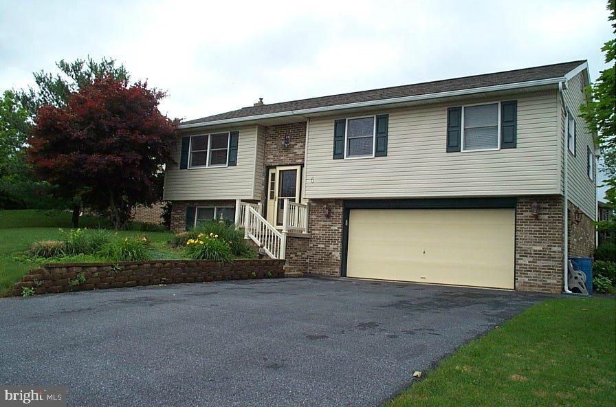 CLAY MANOR - Residential