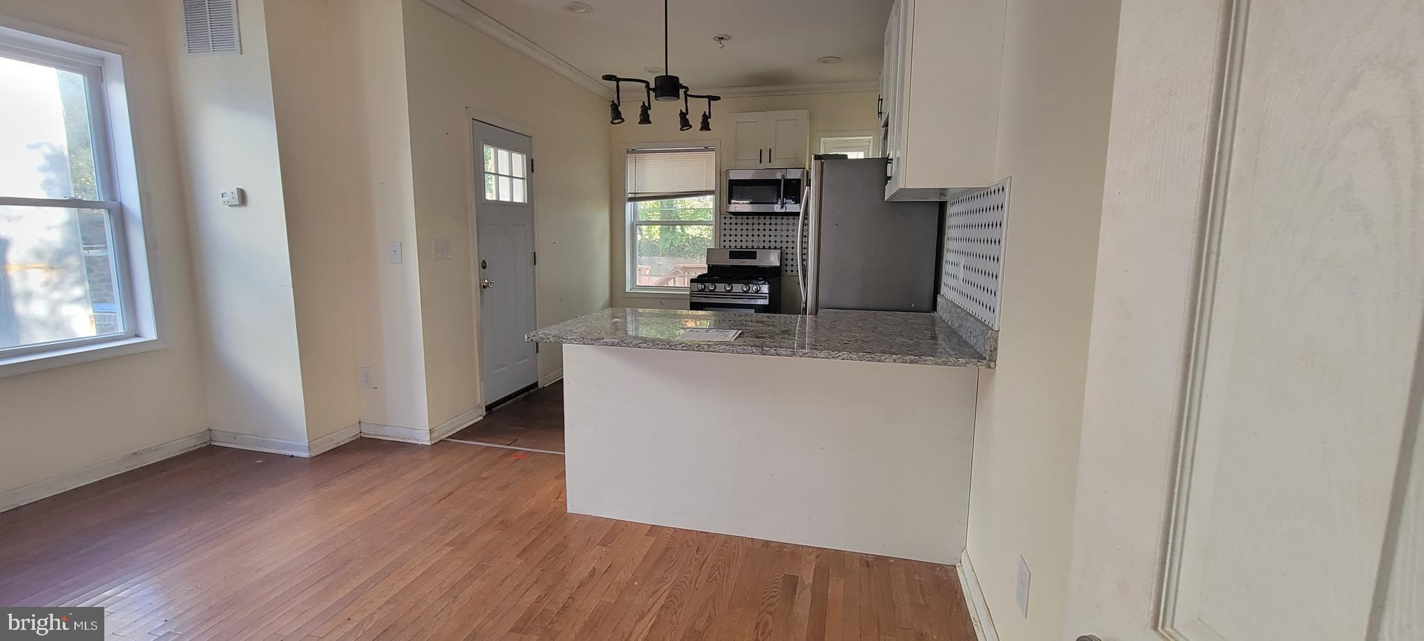 FRANKFORD - Residential