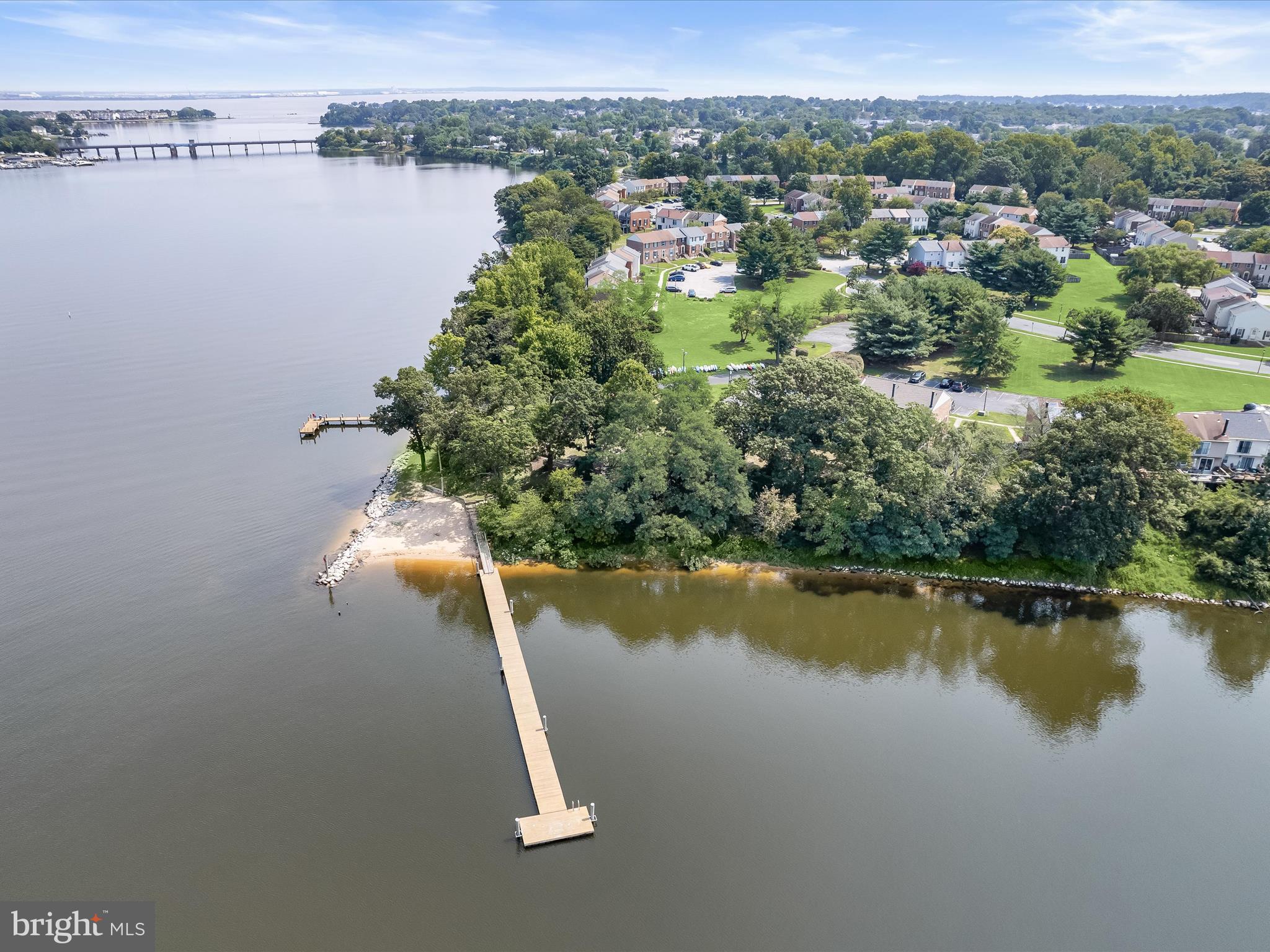 ELIZABETHS LANDING - Residential
