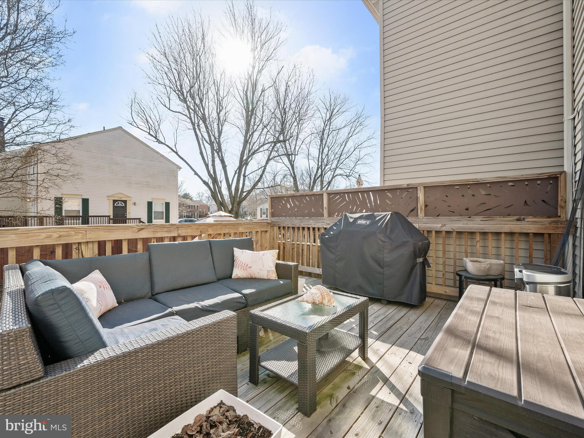 ELIZABETHS LANDING - Residential