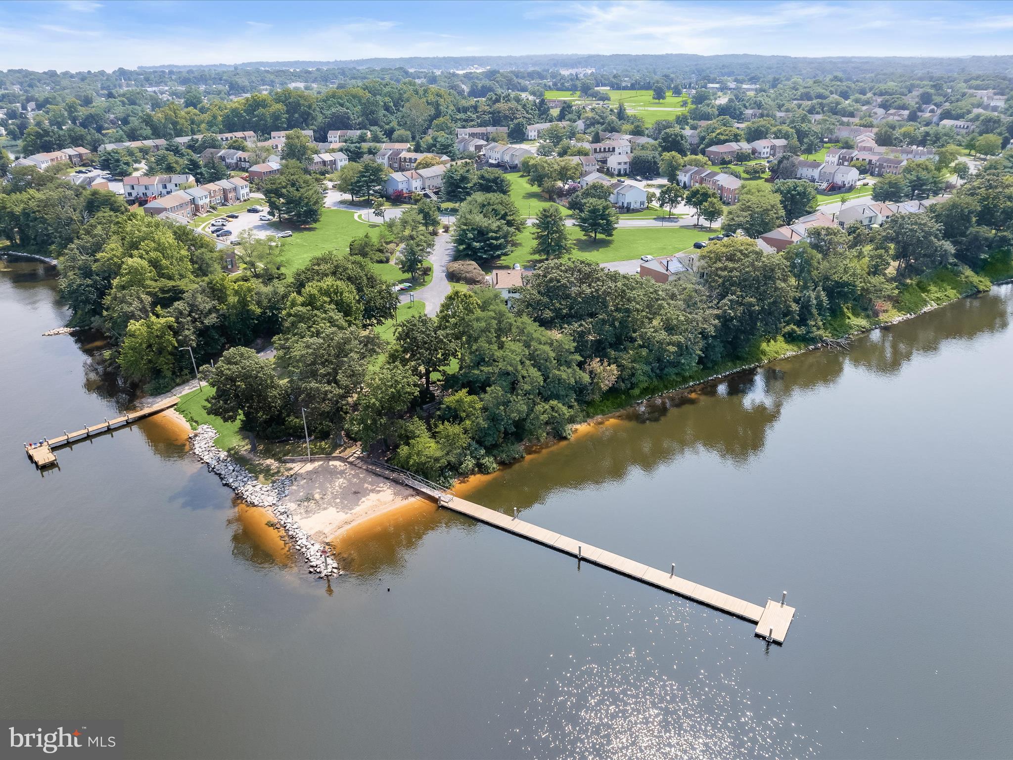 ELIZABETHS LANDING - Residential
