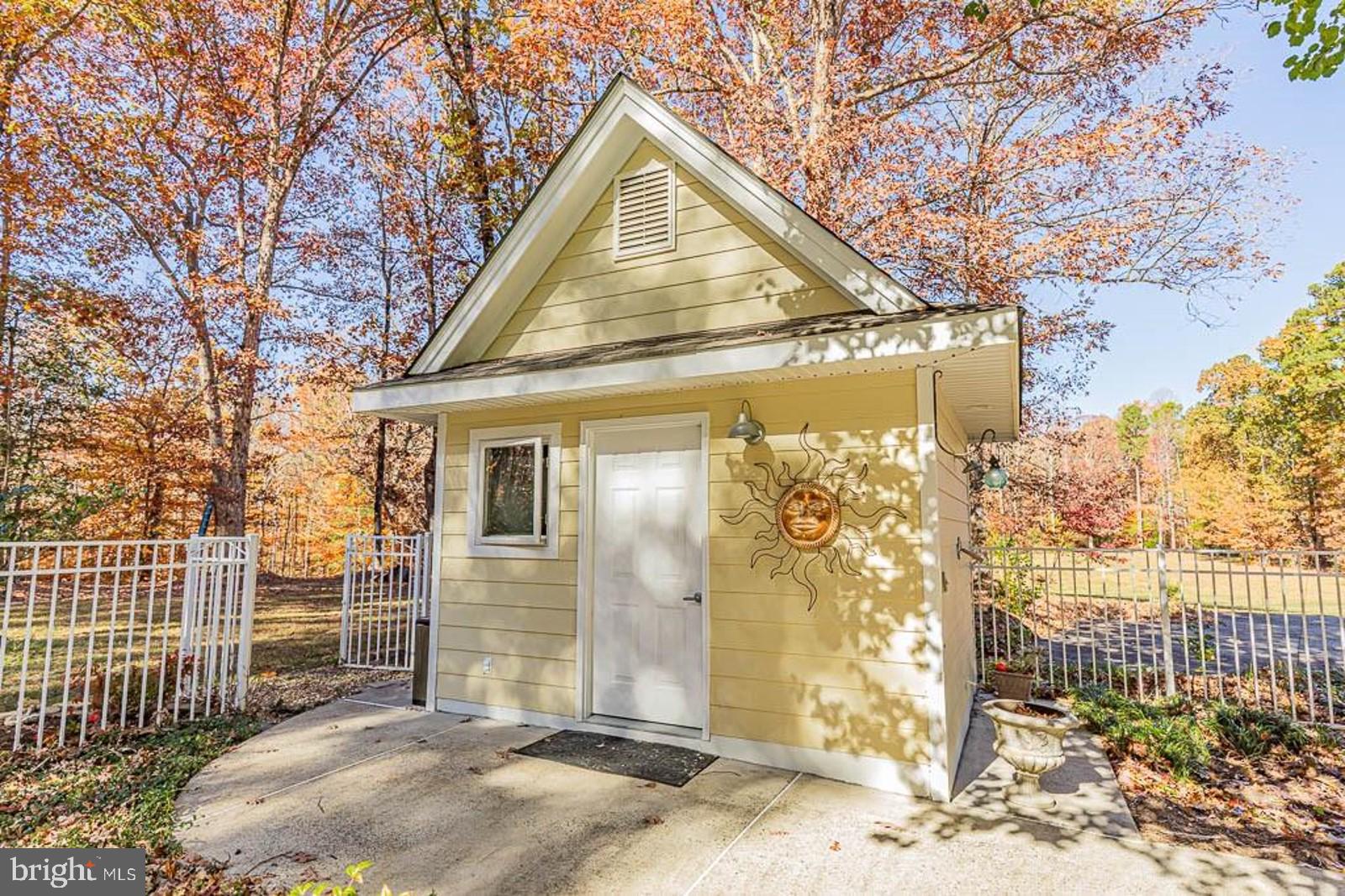 WINGFIELD ESTATES - Residential