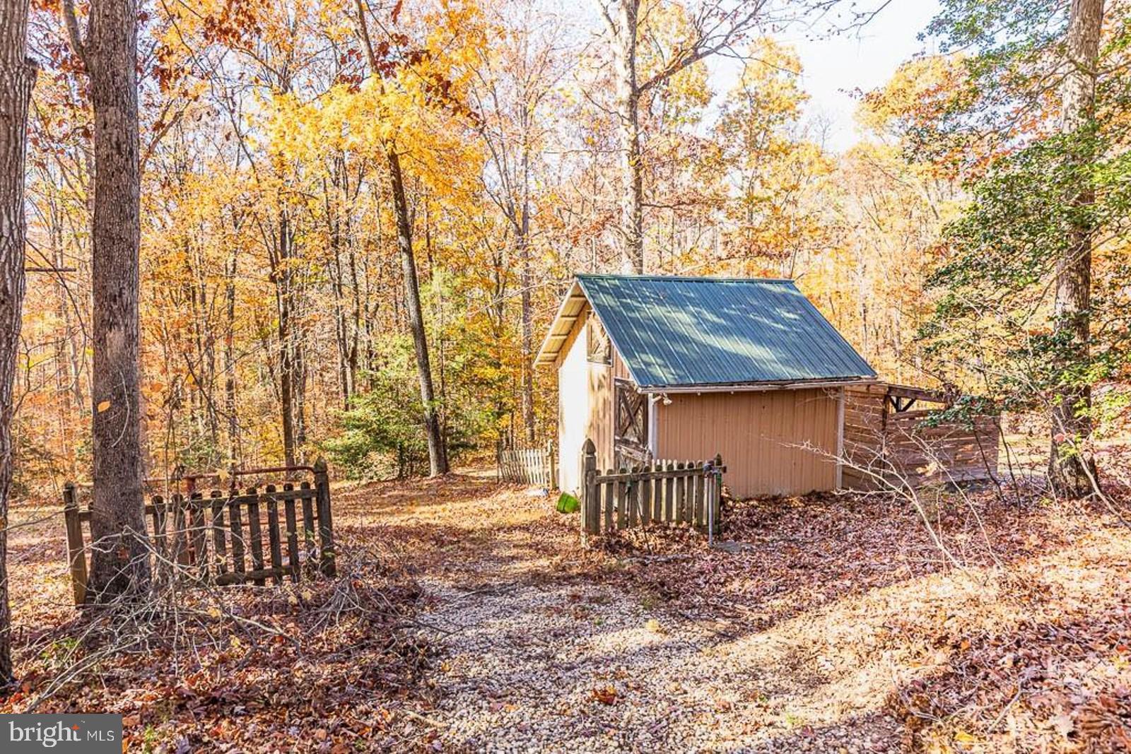 WINGFIELD ESTATES - Residential