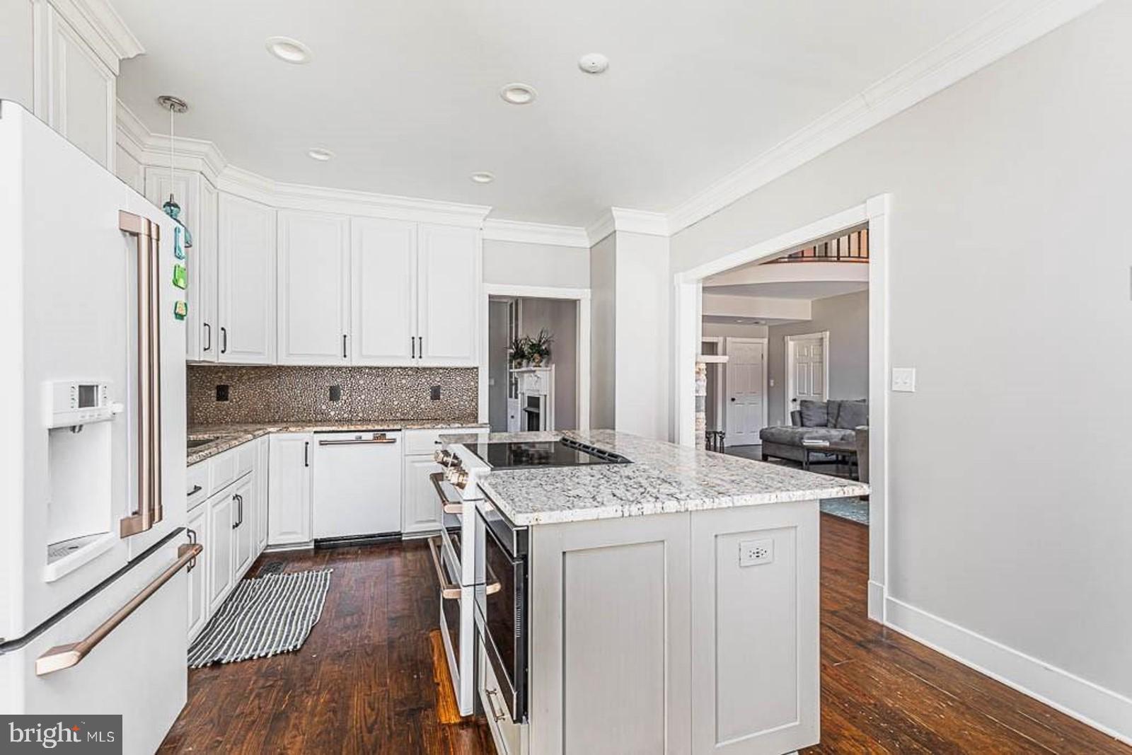 WINGFIELD ESTATES - Residential