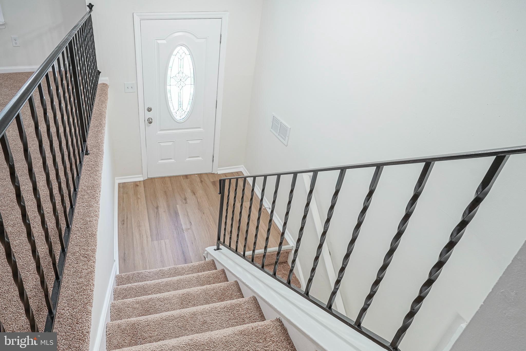 2410 SHELLEY LANE