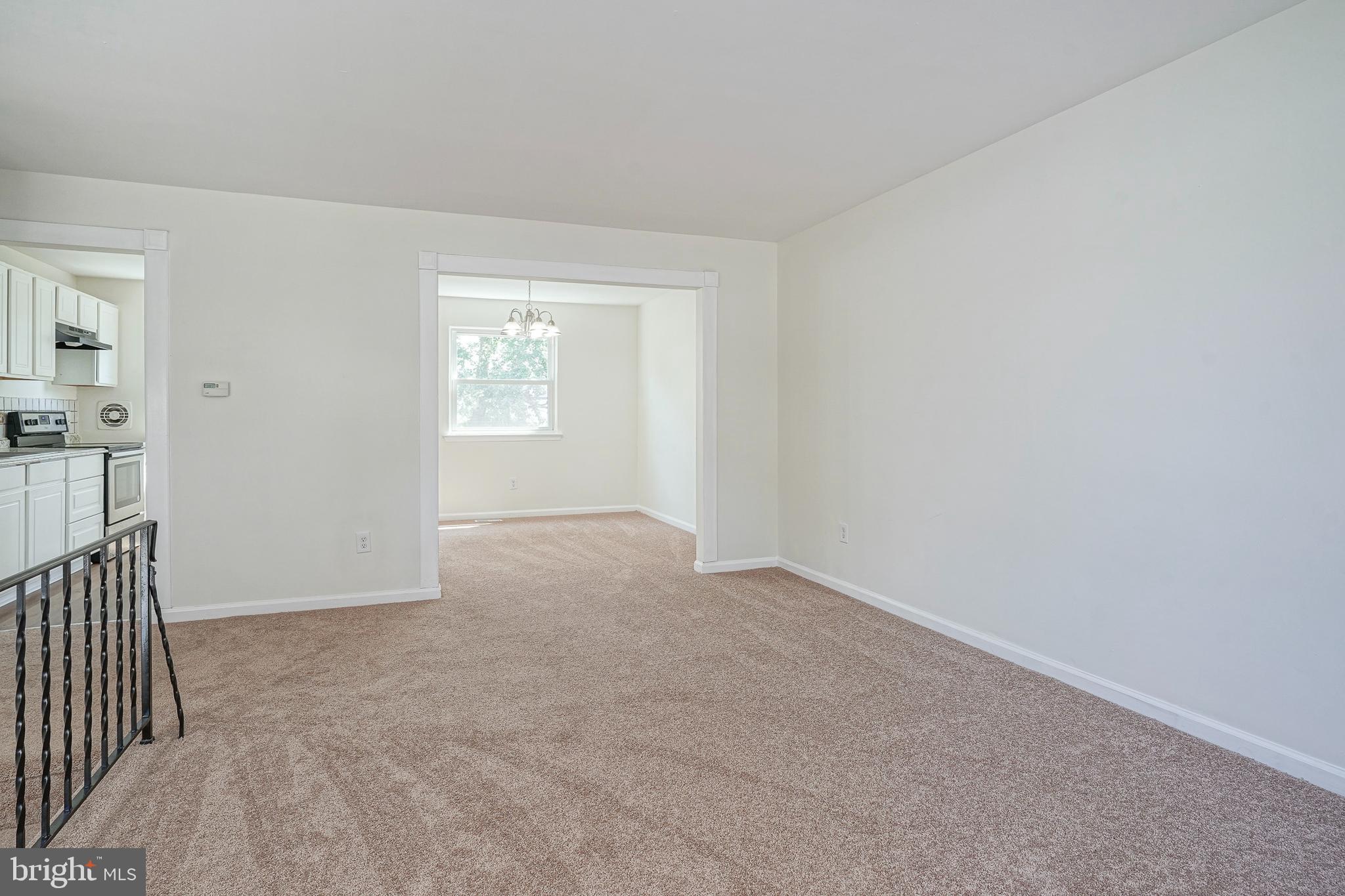 2410 SHELLEY LANE