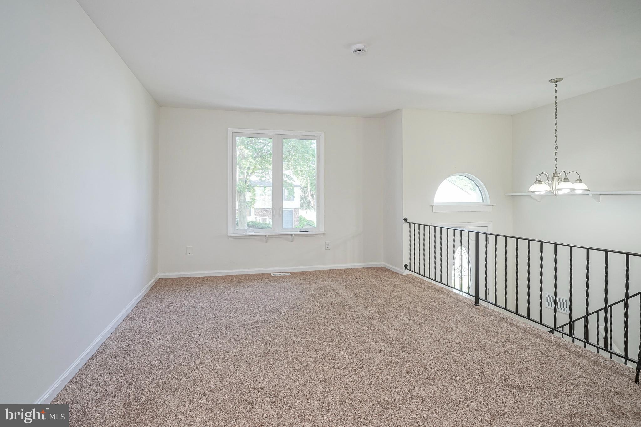 2410 SHELLEY LANE