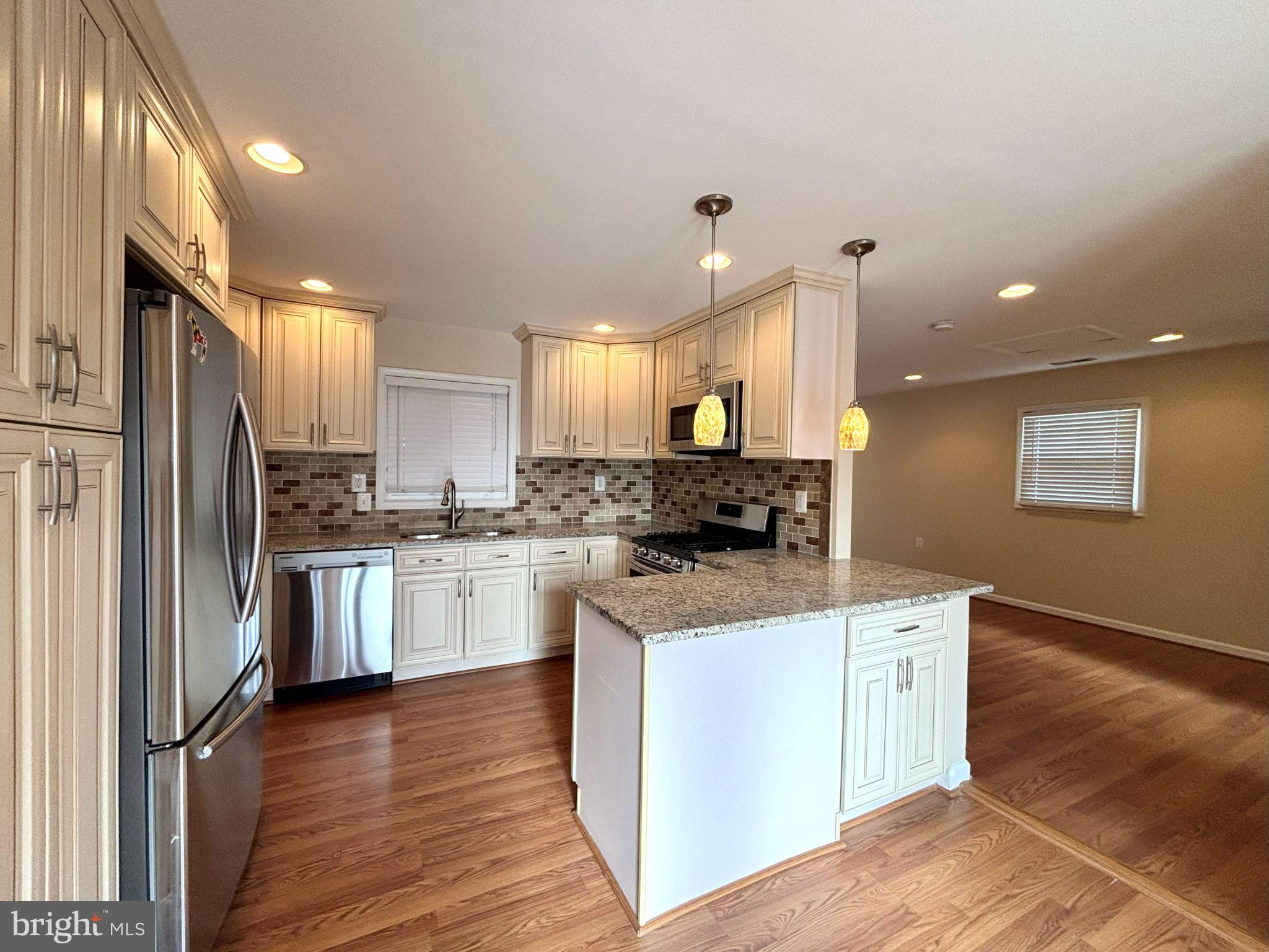 FOXHILL AT BELAIR - Residential Lease