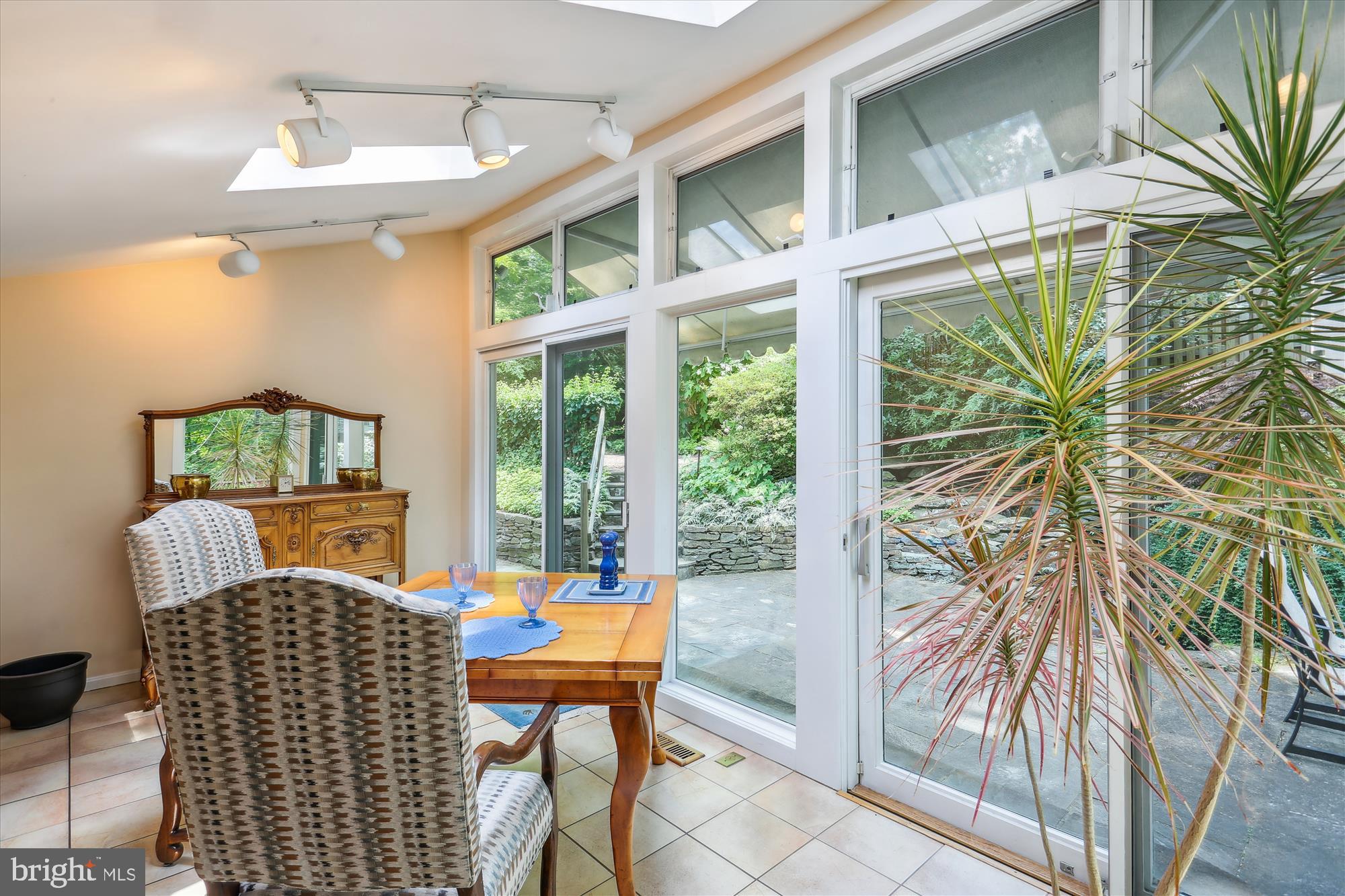 ROLLINGWOOD - Residential