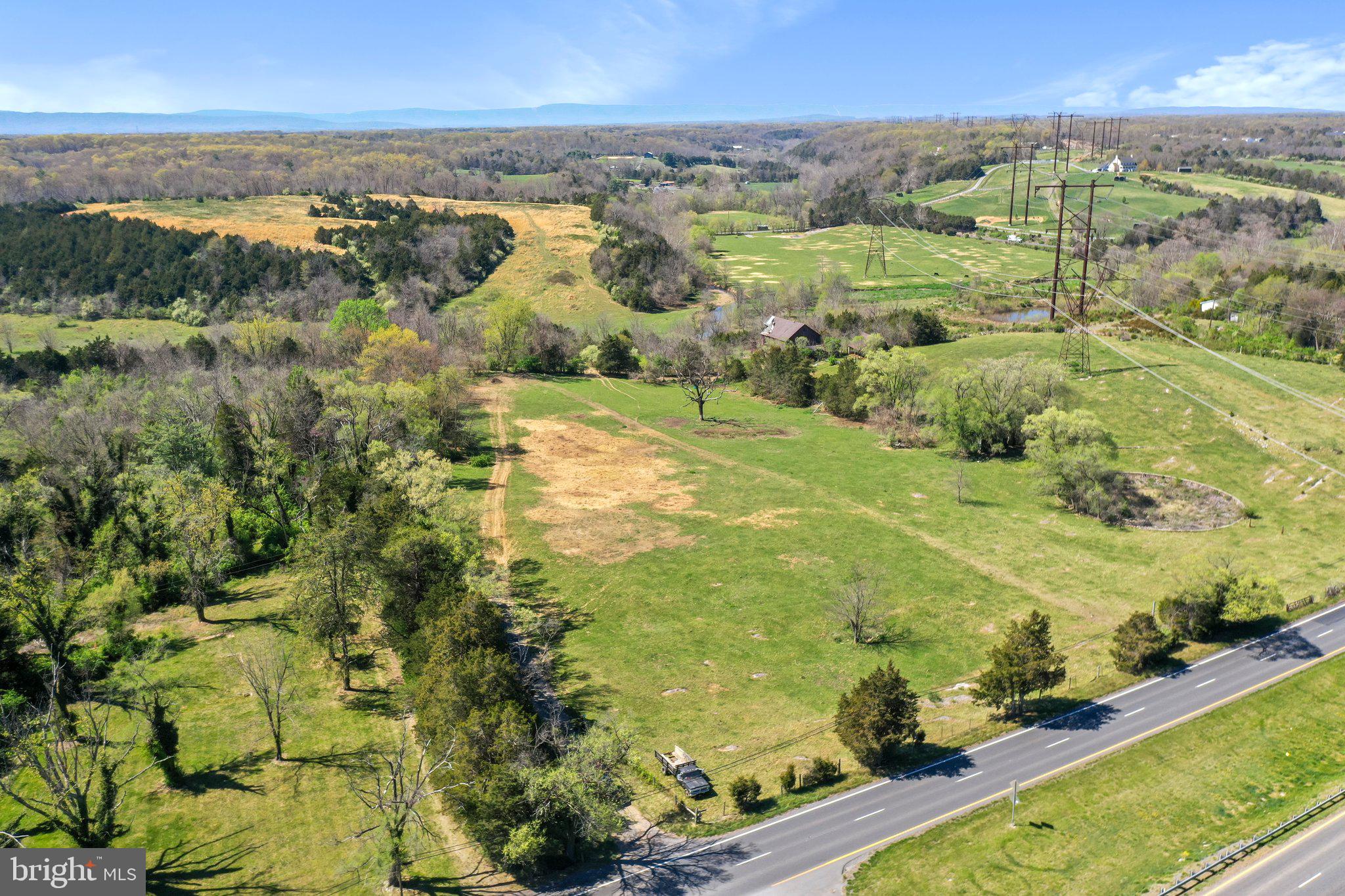 CROOKED RUN - Commercial Sale